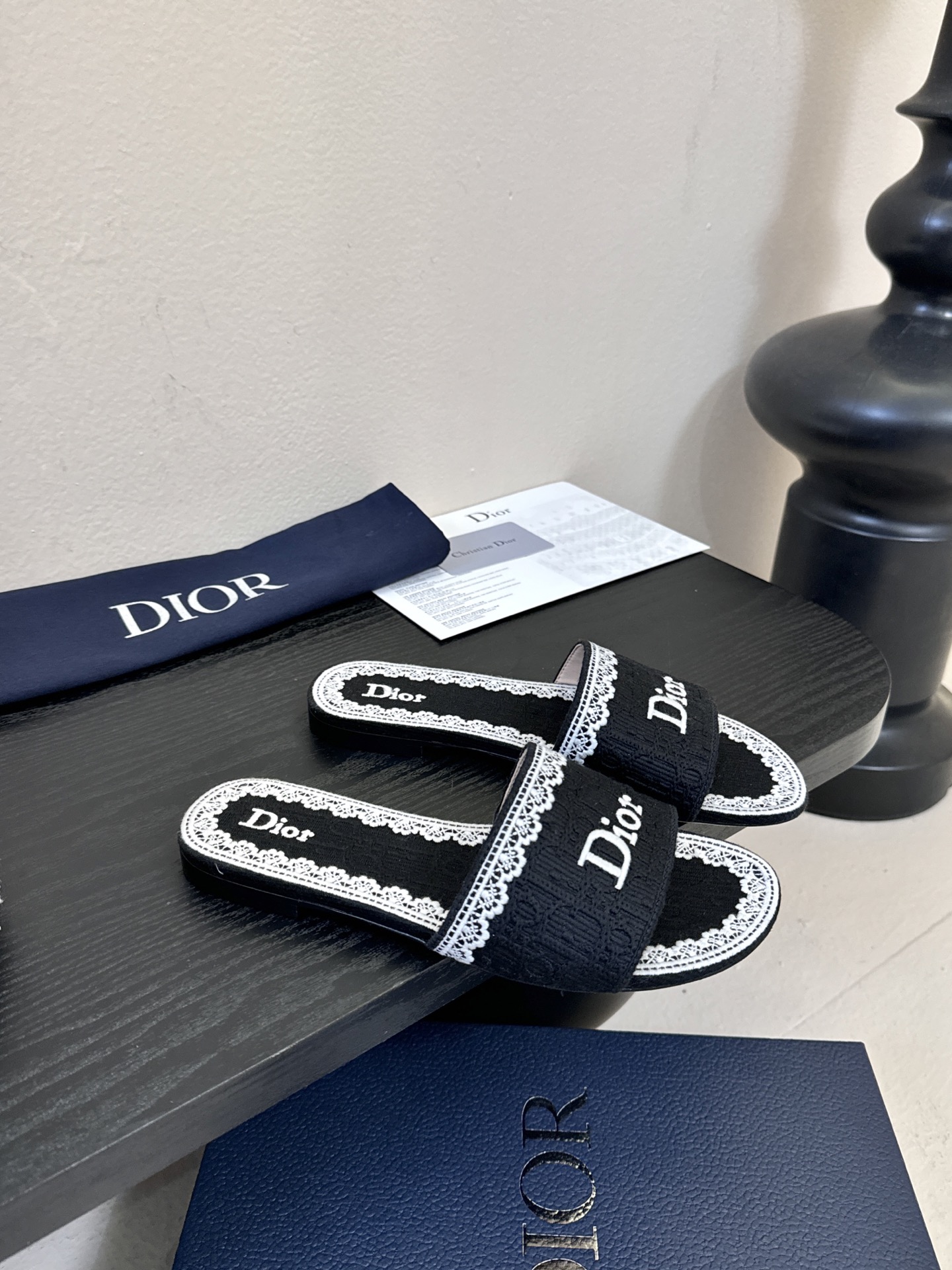 Dior | 迪奥早春新品走秀款CD刺绣logo度假风平底、粗跟拖鞋！ 硬货上新🆕❥代购级别！高级感十足