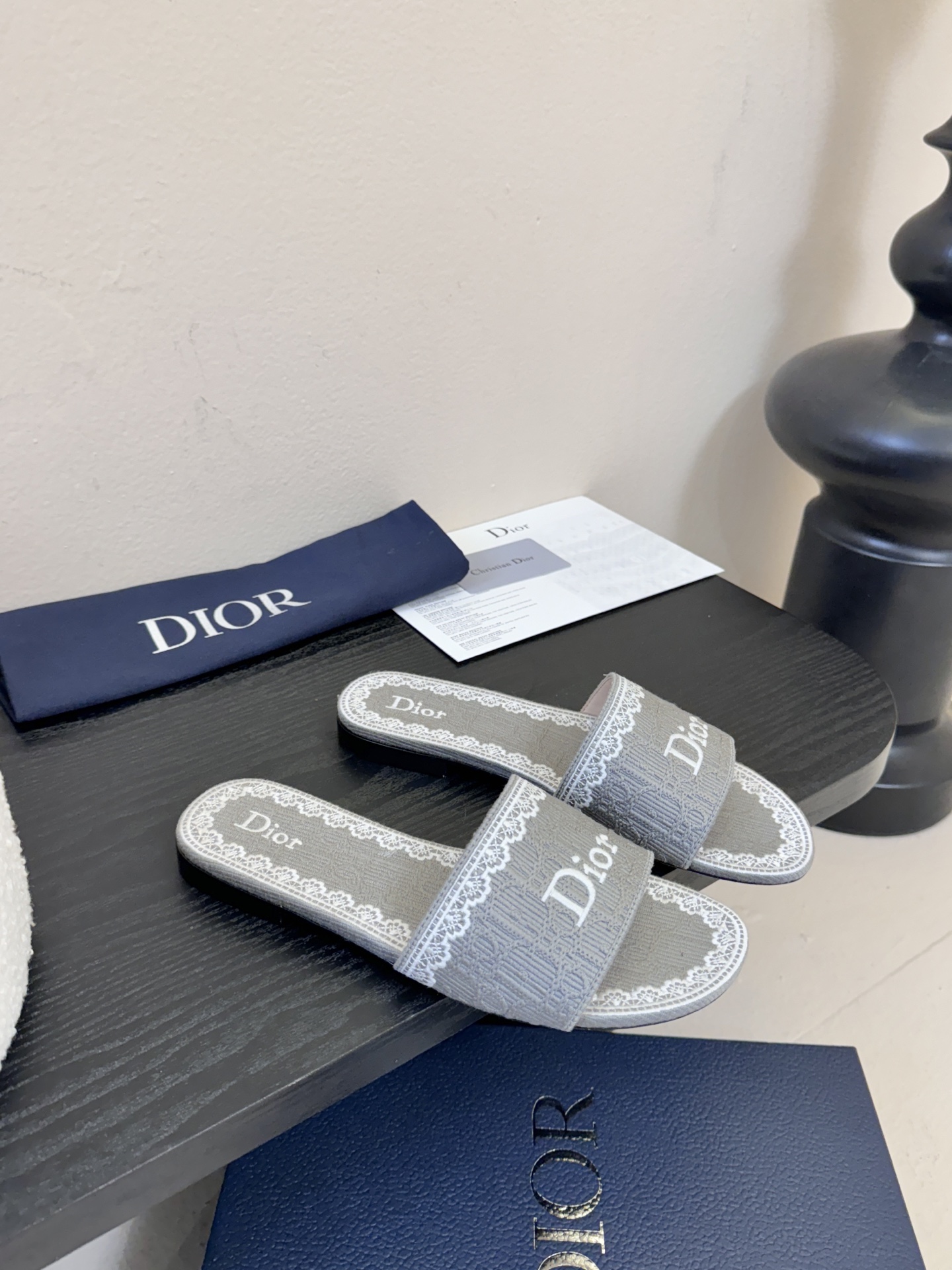Dior | 迪奥早春新品走秀款CD刺绣logo度假风平底、粗跟拖鞋！ 硬货上新🆕❥代购级别！高级感十足