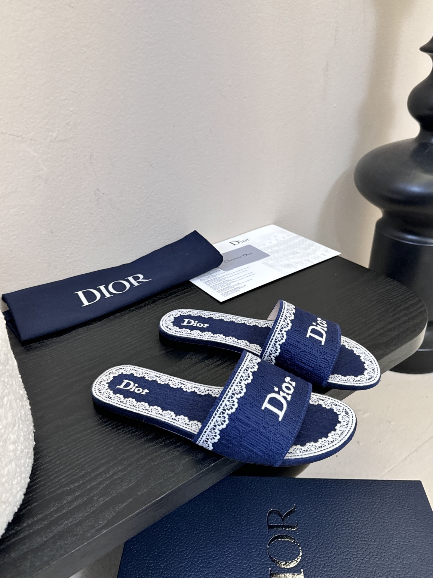 Dior | 迪奥早春新品走秀款CD刺绣logo度假风平底、粗跟拖鞋！ 硬货上新🆕❥代购级别！高级感十足