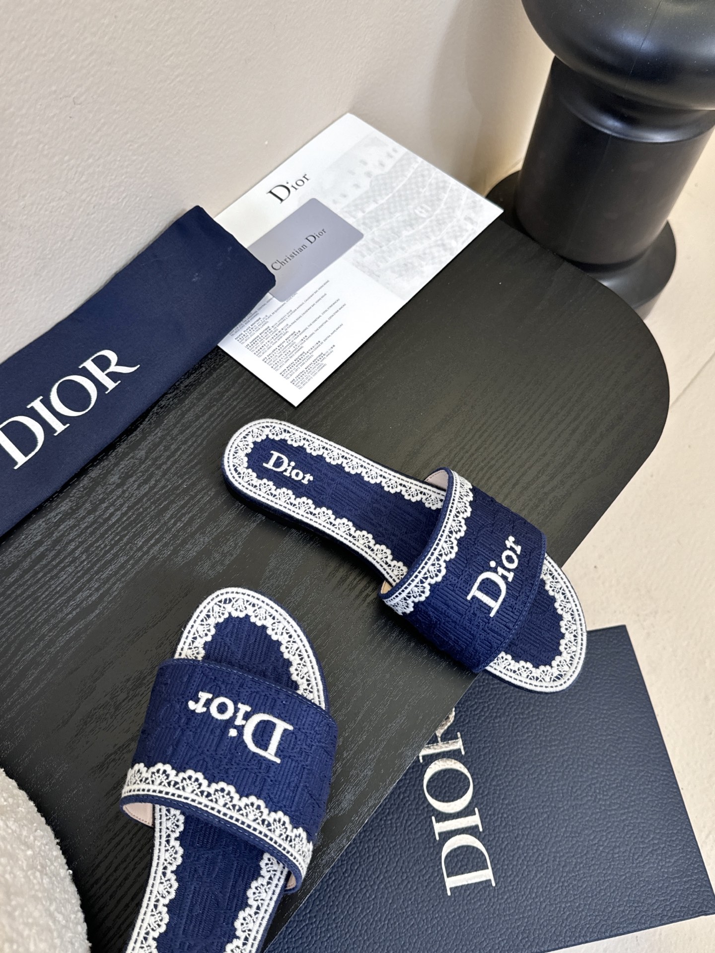 Dior | 迪奥早春新品走秀款CD刺绣logo度假风平底、粗跟拖鞋！ 硬货上新🆕❥代购级别！高级感十足
