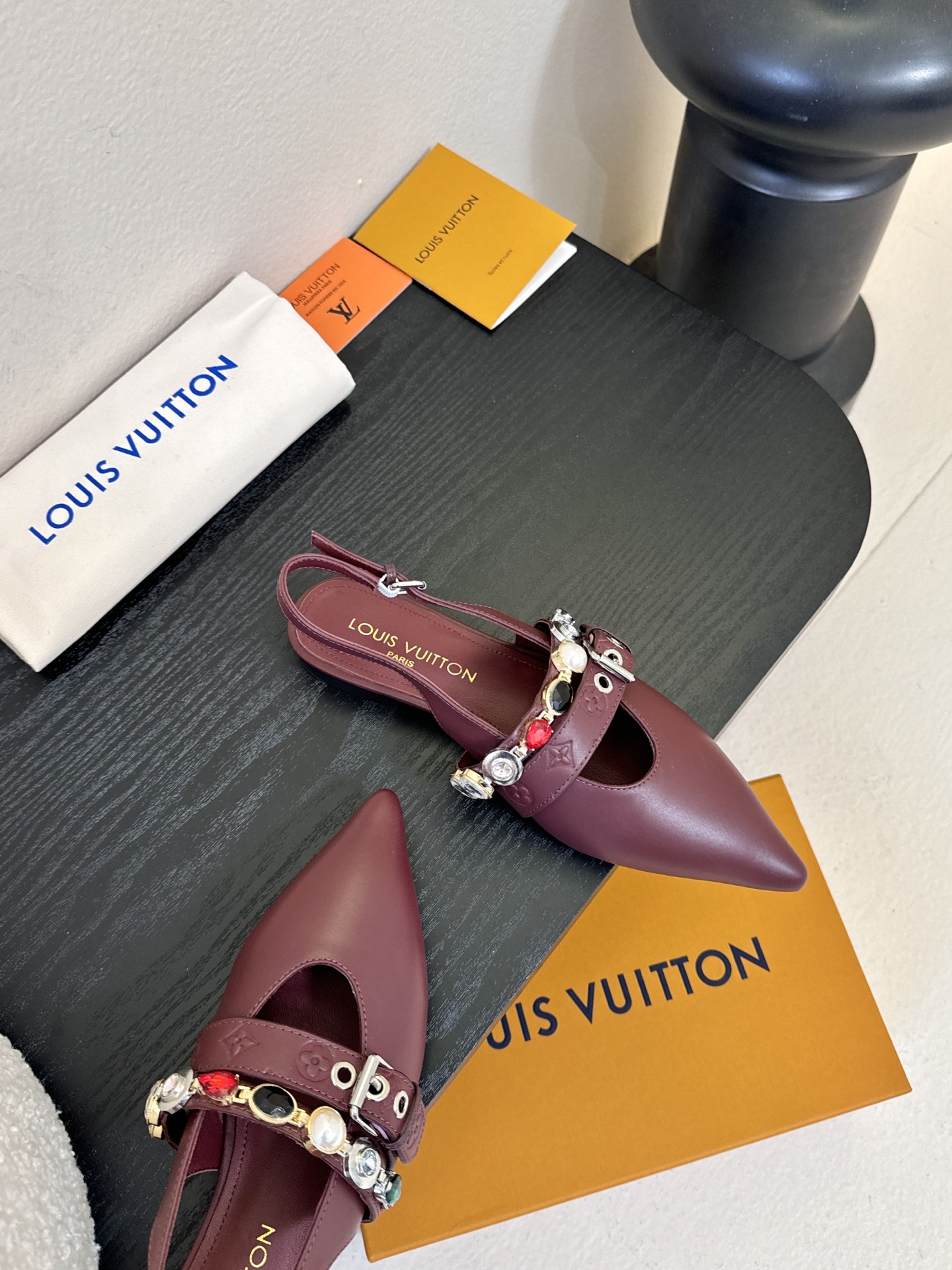 夏季新款 LOUIS VUITTON 路易威登 LV LEGACY 露跟高跟鞋后空凉鞋尖头猫跟高跟凉鞋本