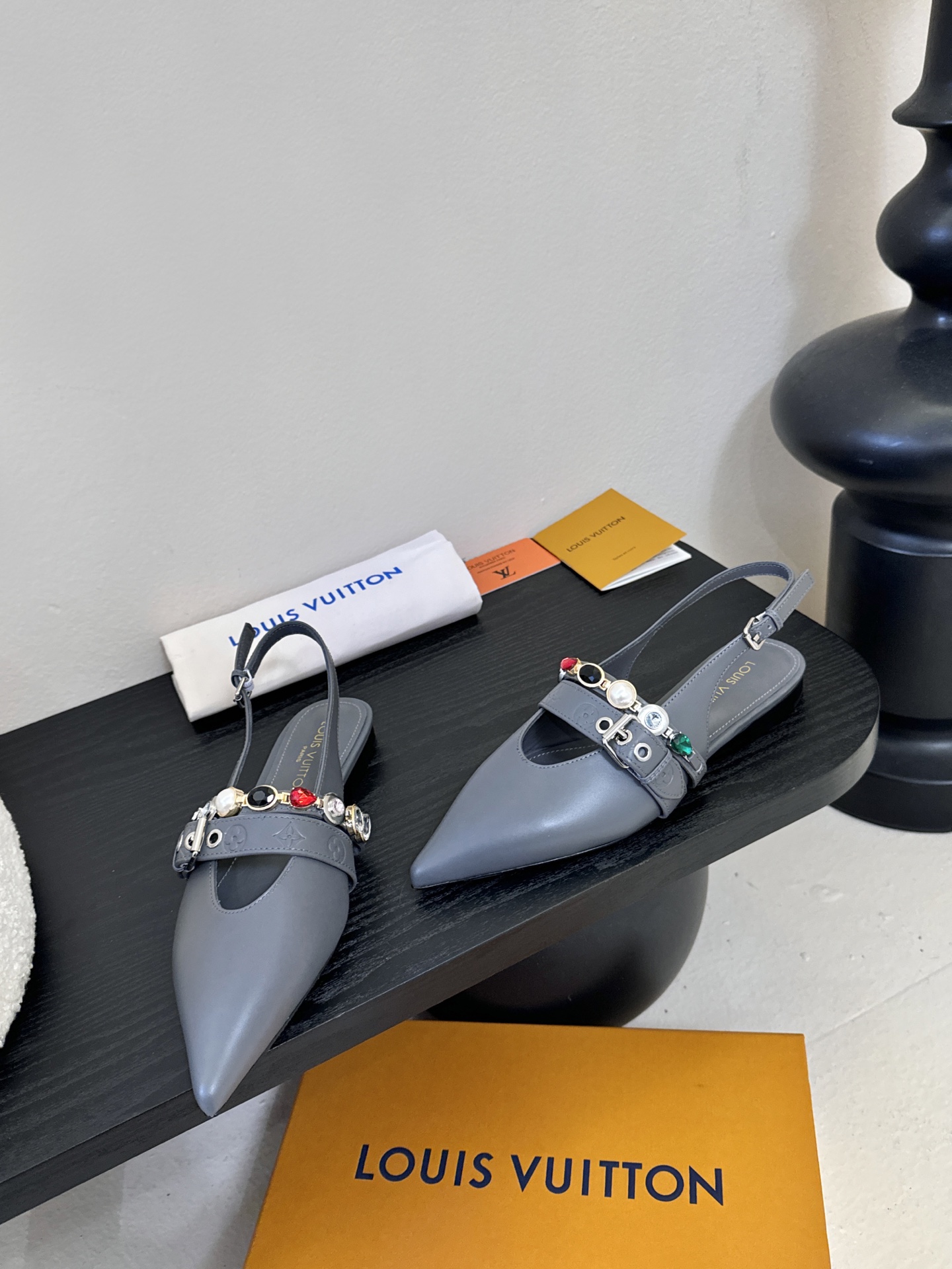 夏季新款 LOUIS VUITTON 路易威登 LV LEGACY 露跟高跟鞋后空凉鞋尖头猫跟高跟凉鞋本