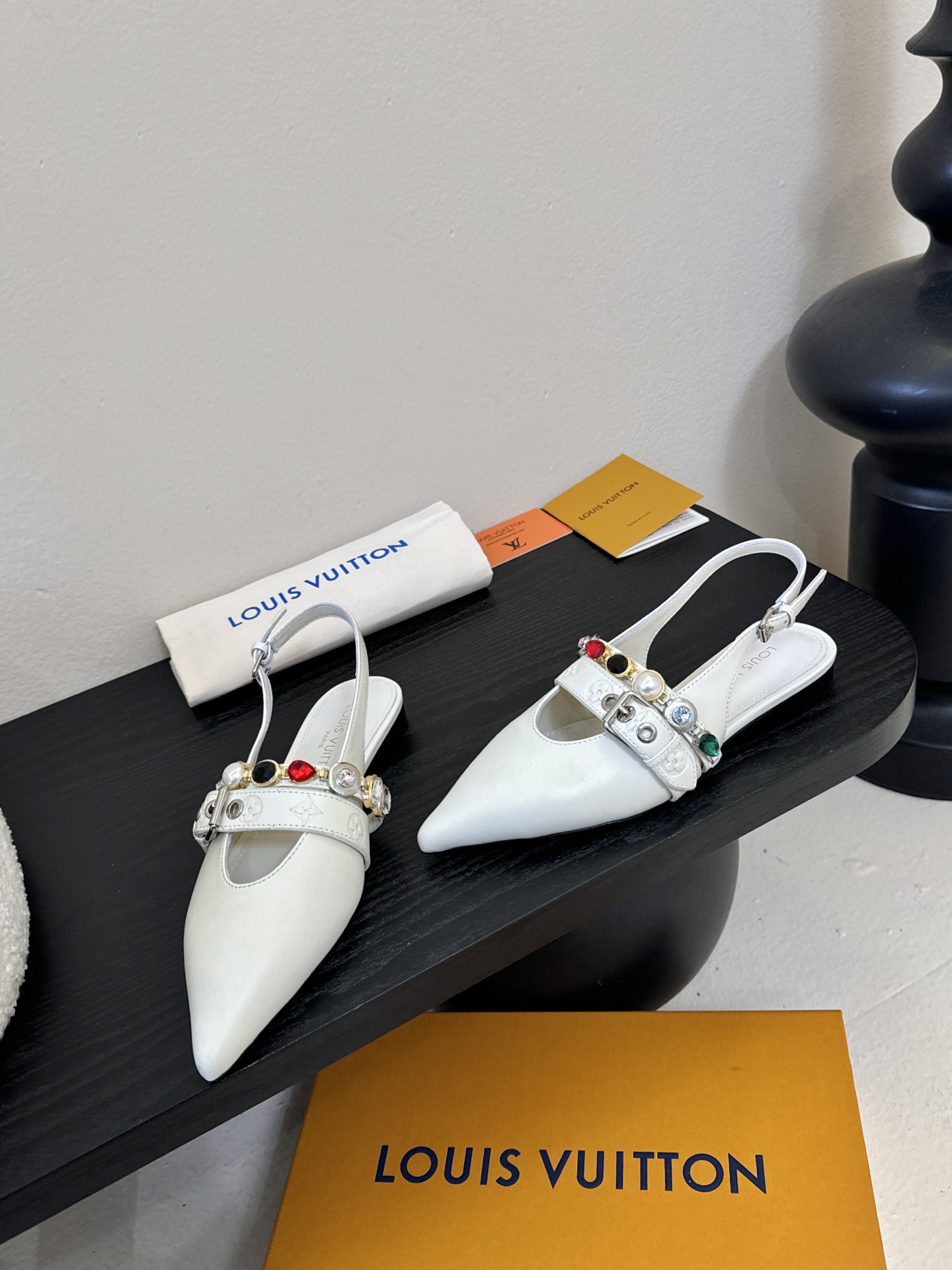 夏季新款 LOUIS VUITTON 路易威登 LV LEGACY 露跟高跟鞋后空凉鞋尖头猫跟高跟凉鞋本