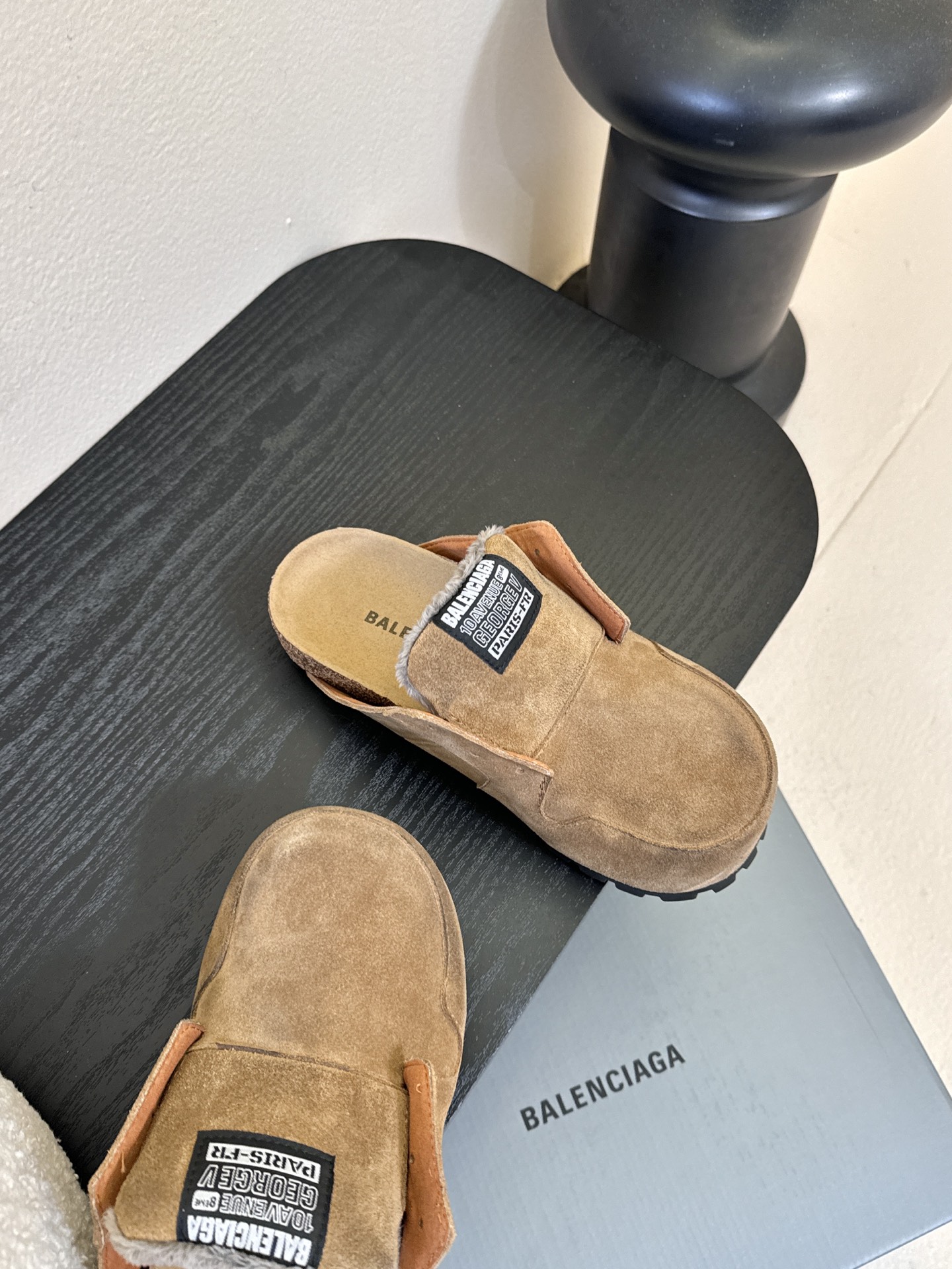 巴黎世家联名Scholl拖鞋新品🆕正品购入开发、完美复刻一比一做法、经典的线条设计、炒鸡百搭的一款弹力靴