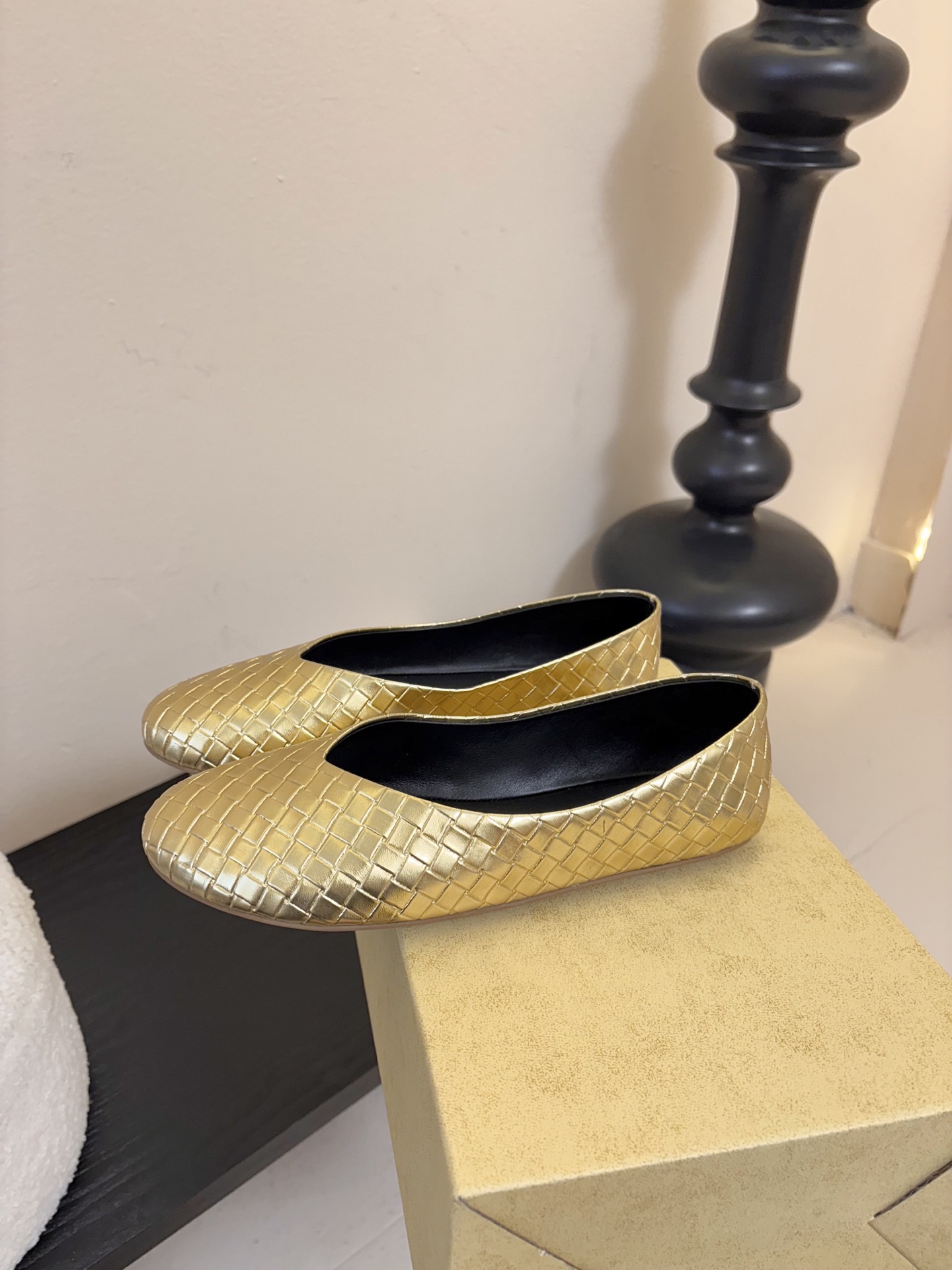 The ro*26早春新款玛丽珍平底单鞋跳舞鞋奶奶鞋！很少会看到一款跳舞鞋会做到这么精细、而且对脚的包容