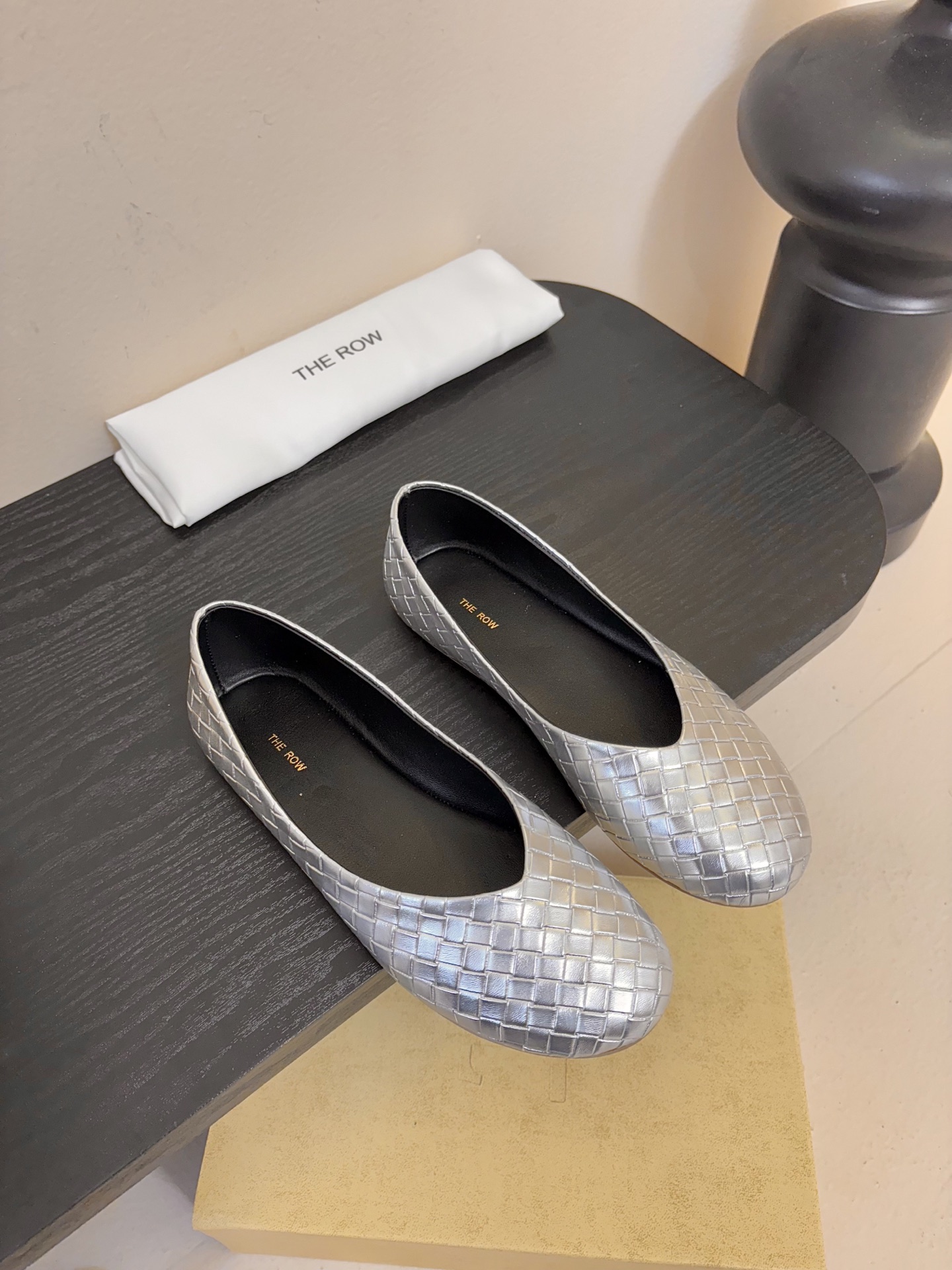 The ro*26早春新款玛丽珍平底单鞋跳舞鞋奶奶鞋！很少会看到一款跳舞鞋会做到这么精细、而且对脚的包容