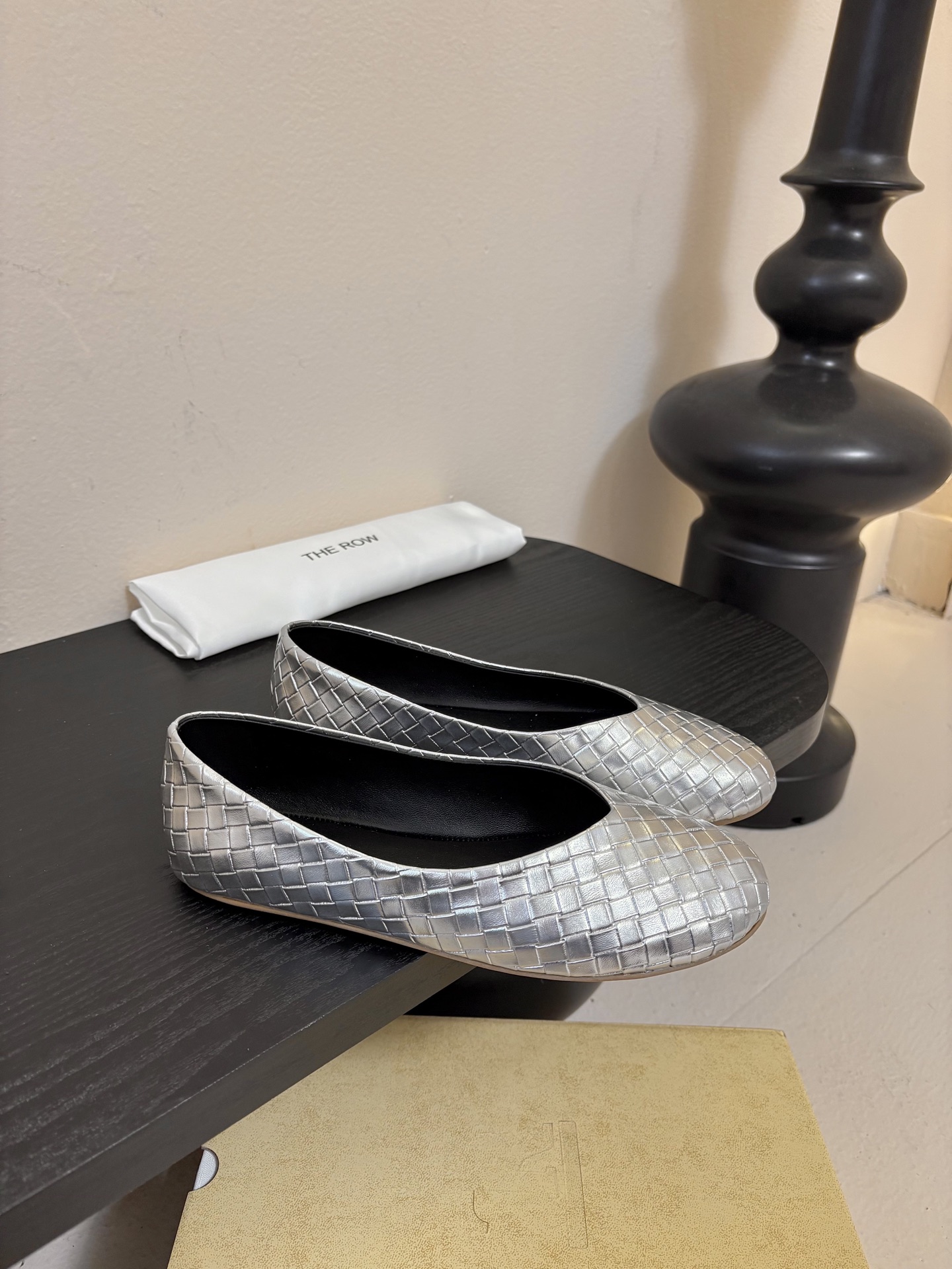 The ro*26早春新款玛丽珍平底单鞋跳舞鞋奶奶鞋！很少会看到一款跳舞鞋会做到这么精细、而且对脚的包容