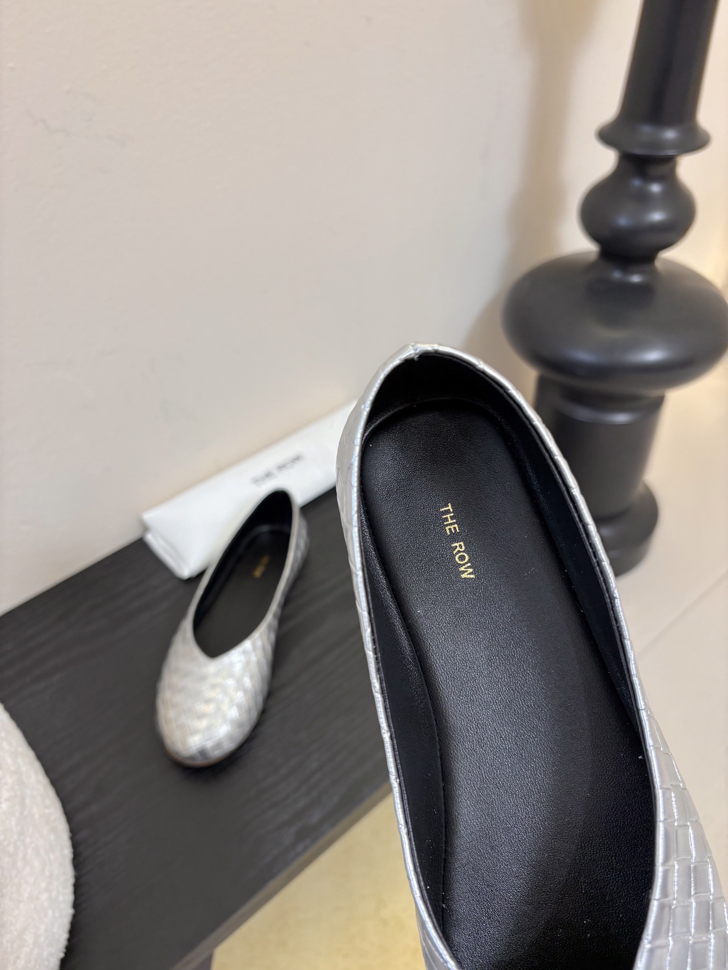 The ro*26早春新款玛丽珍平底单鞋跳舞鞋奶奶鞋！很少会看到一款跳舞鞋会做到这么精细、而且对脚的包容