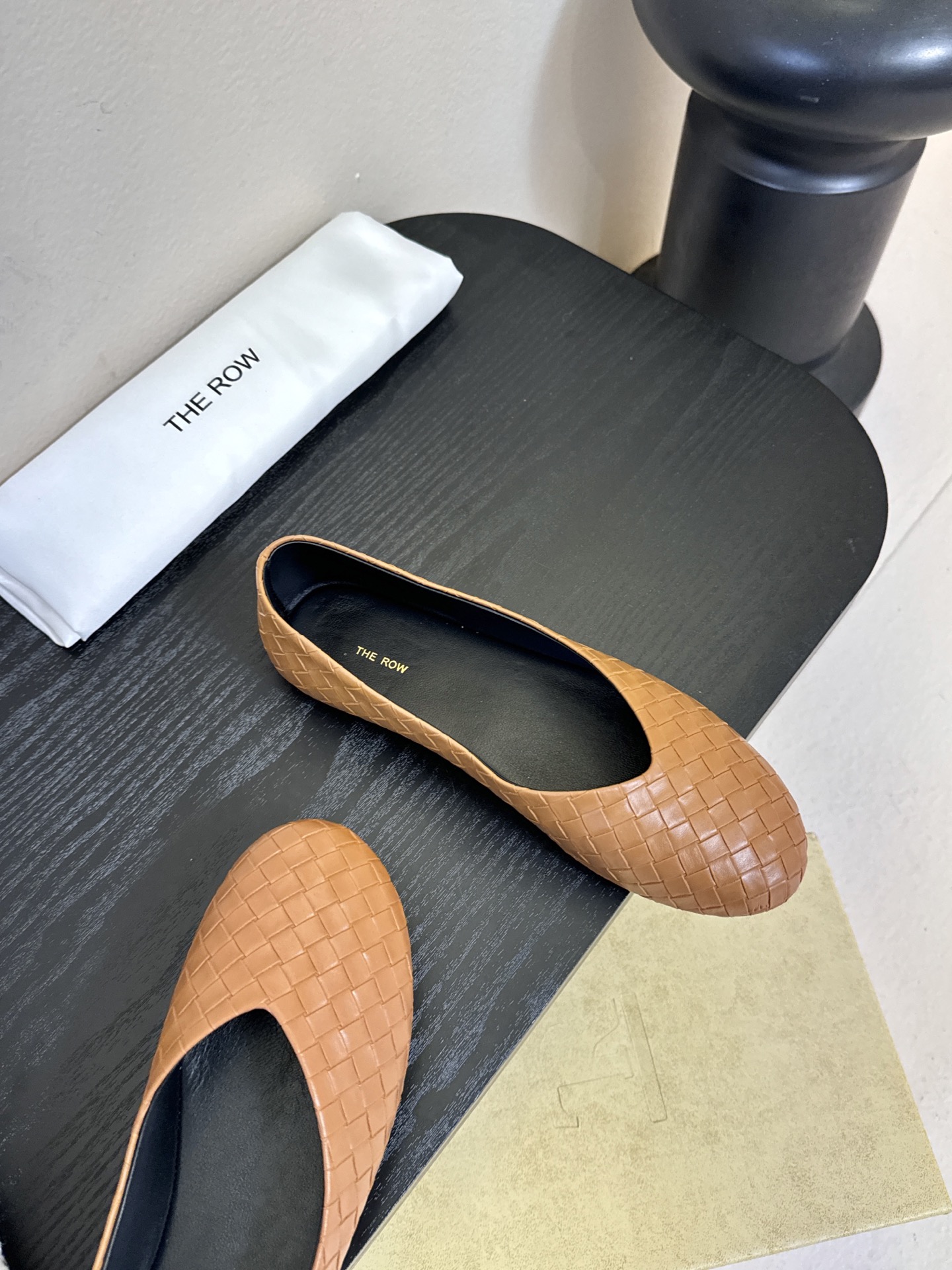 The ro*26早春新款玛丽珍平底单鞋跳舞鞋奶奶鞋！很少会看到一款跳舞鞋会做到这么精细、而且对脚的包容