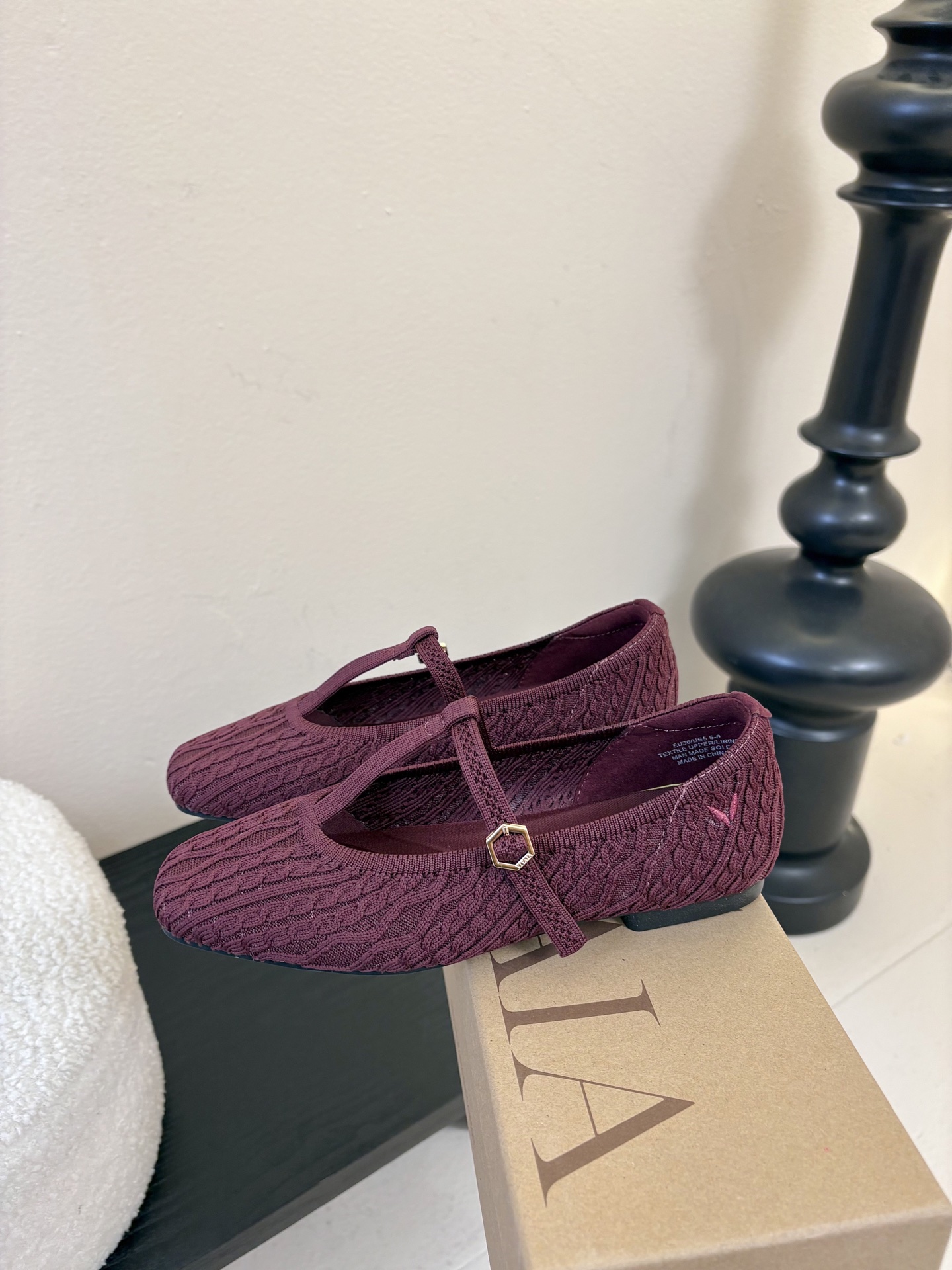 Vivai*25ss 针织风平底鞋玛丽珍鞋单鞋用针织面料，鞋面有麻花纹理，轻便又有弹性，脚感像穿袜子一样