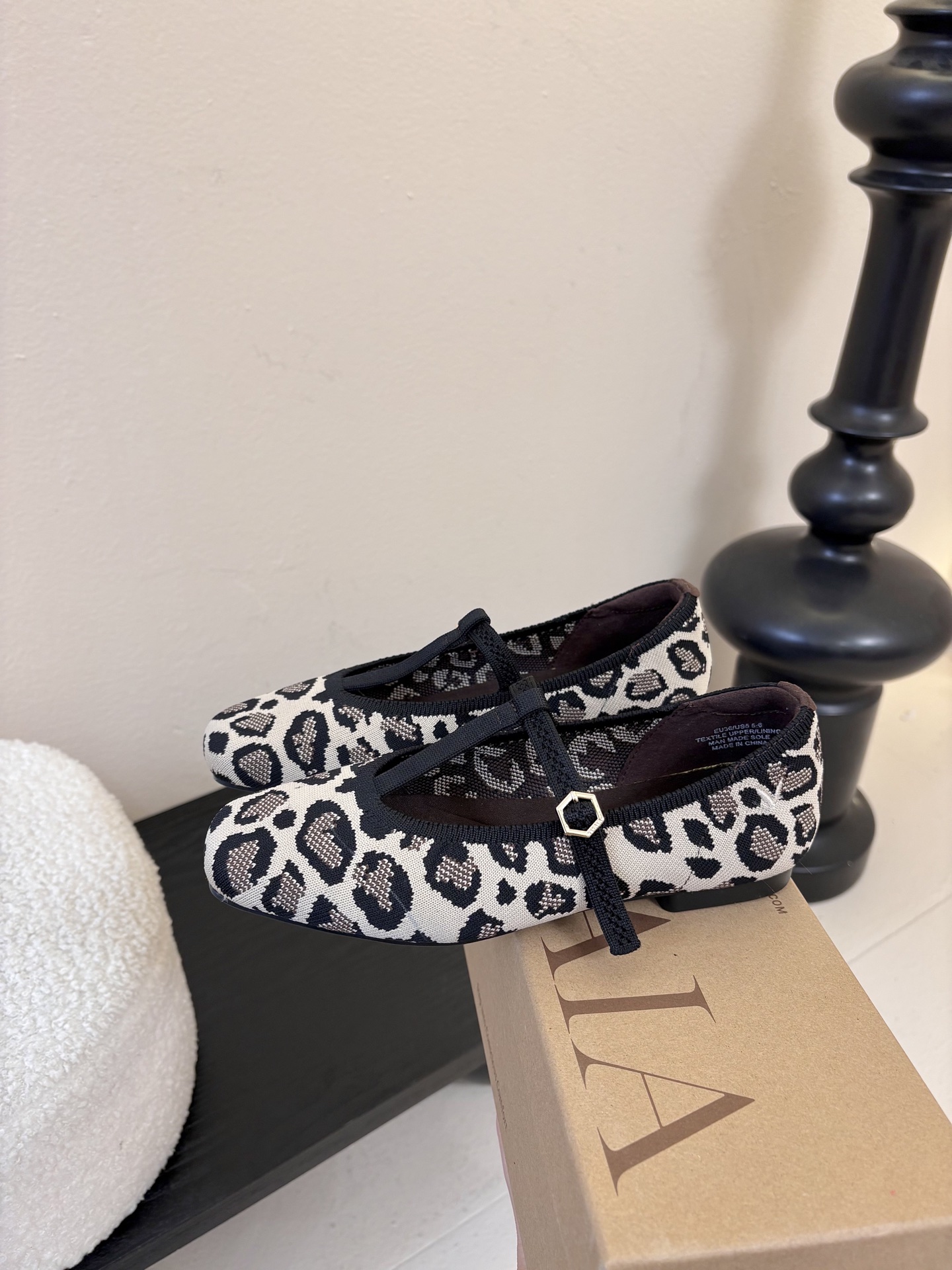 Vivai*25ss 针织风平底鞋玛丽珍鞋单鞋用针织面料，鞋面有麻花纹理，轻便又有弹性，脚感像穿袜子一样