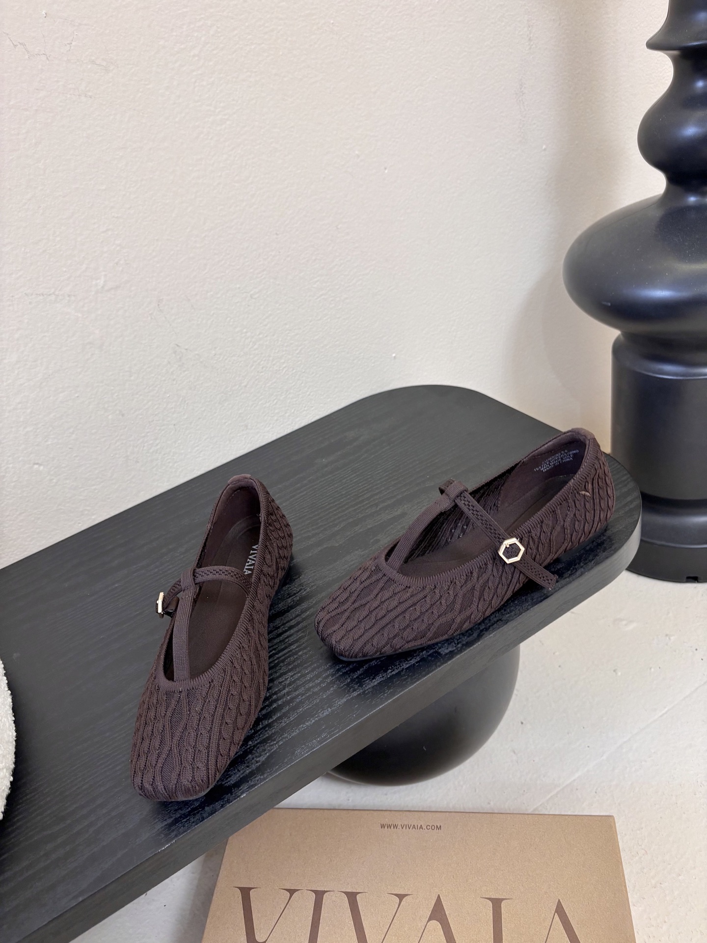 Vivai*25ss 针织风平底鞋玛丽珍鞋单鞋用针织面料，鞋面有麻花纹理，轻便又有弹性，脚感像穿袜子一样