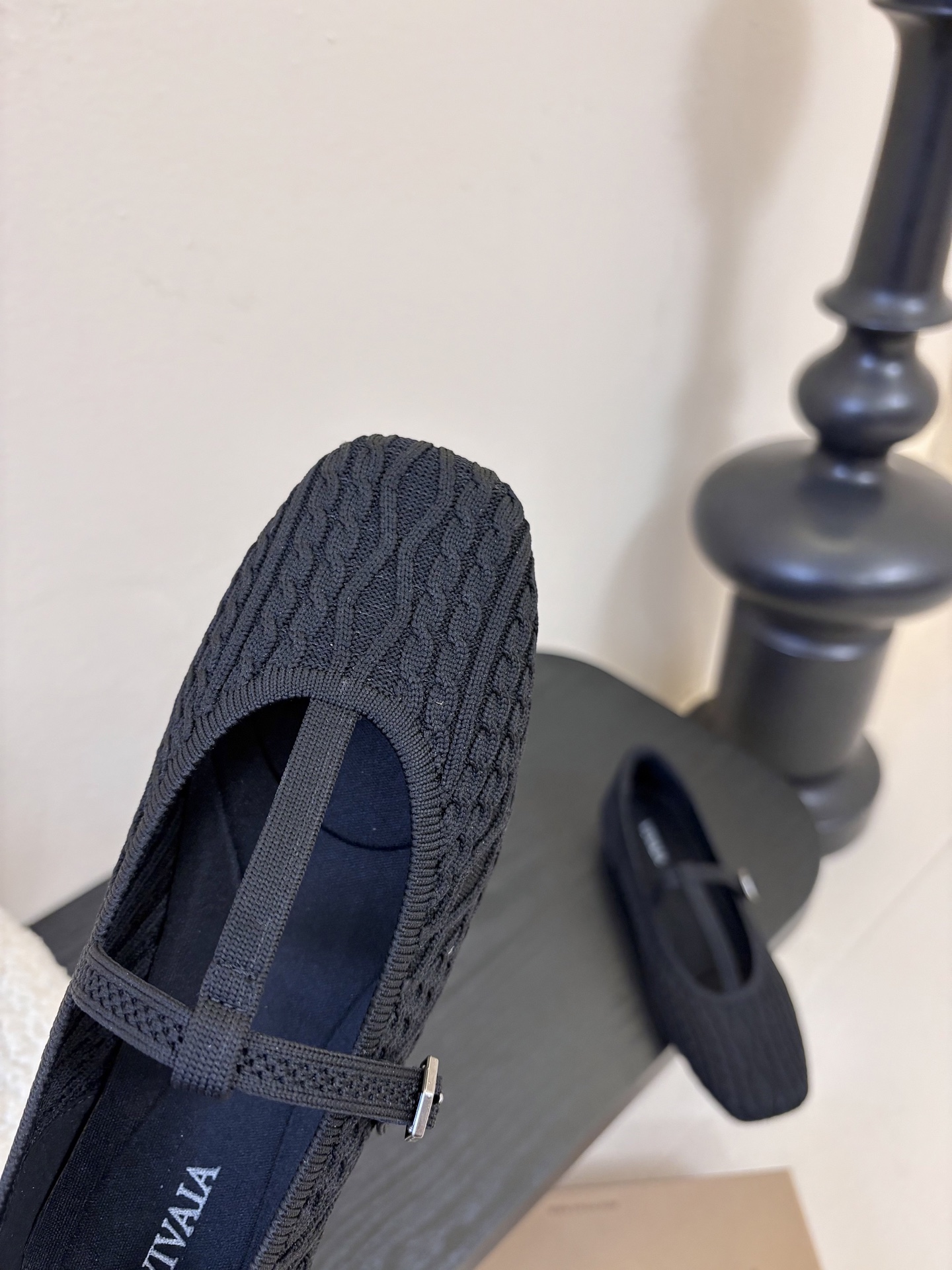 Vivai*25ss 针织风平底鞋玛丽珍鞋单鞋用针织面料，鞋面有麻花纹理，轻便又有弹性，脚感像穿袜子一样