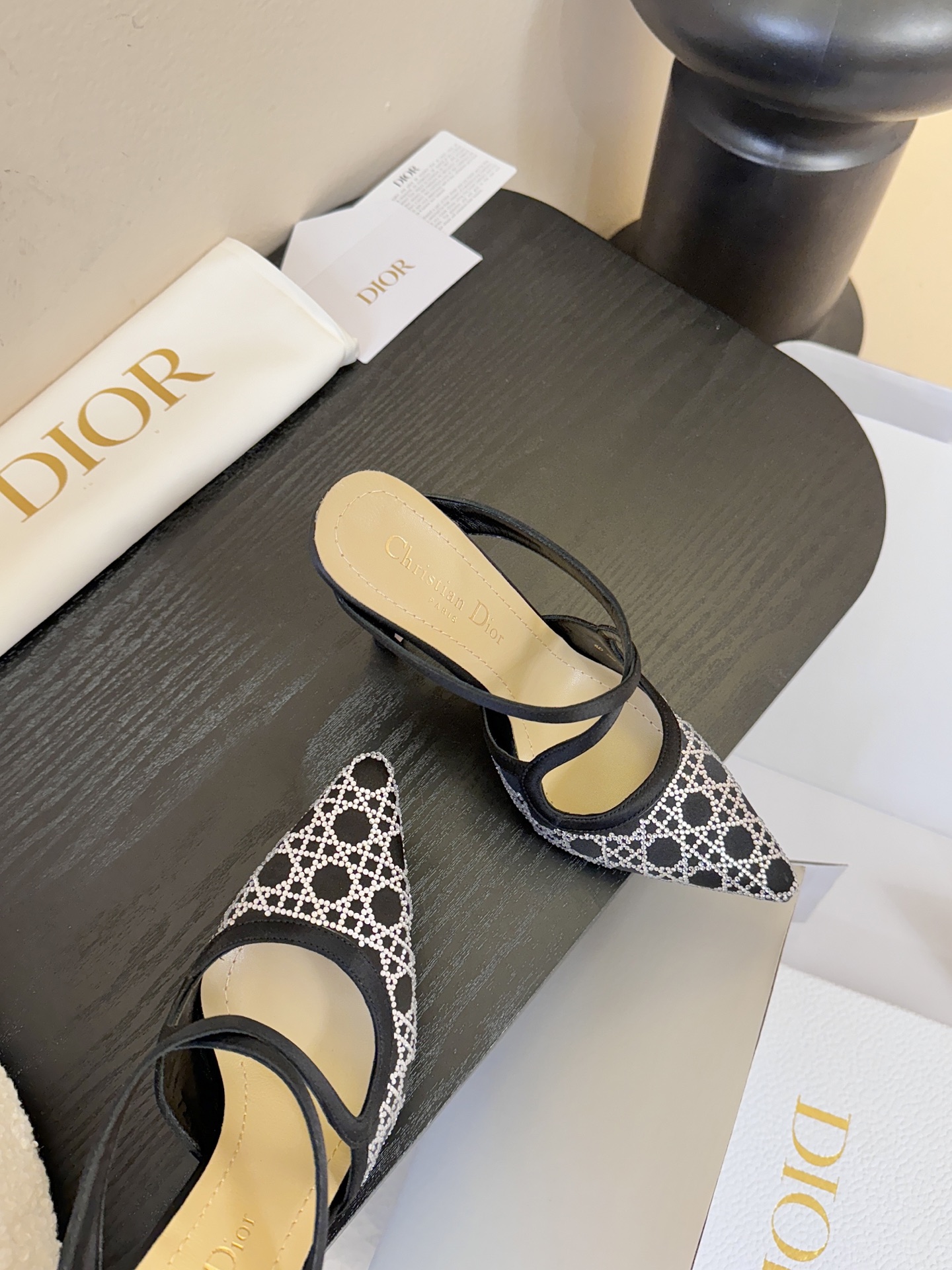 Dio* CD迪奥25ss春夏璀璨星河系列新品高跟鞋网纱鞋面 搭配经典藤格纹水钻 blingbling地