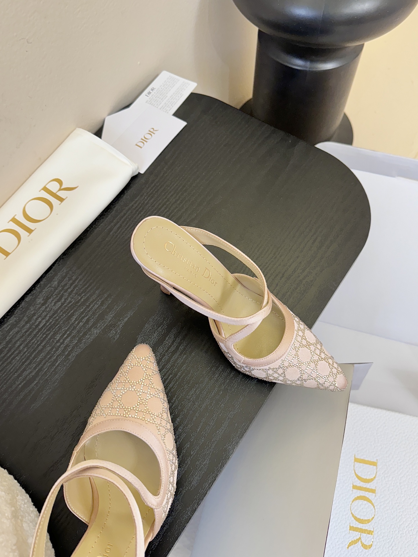 Dio* CD迪奥25ss春夏璀璨星河系列新品高跟鞋网纱鞋面 搭配经典藤格纹水钻 blingbling地