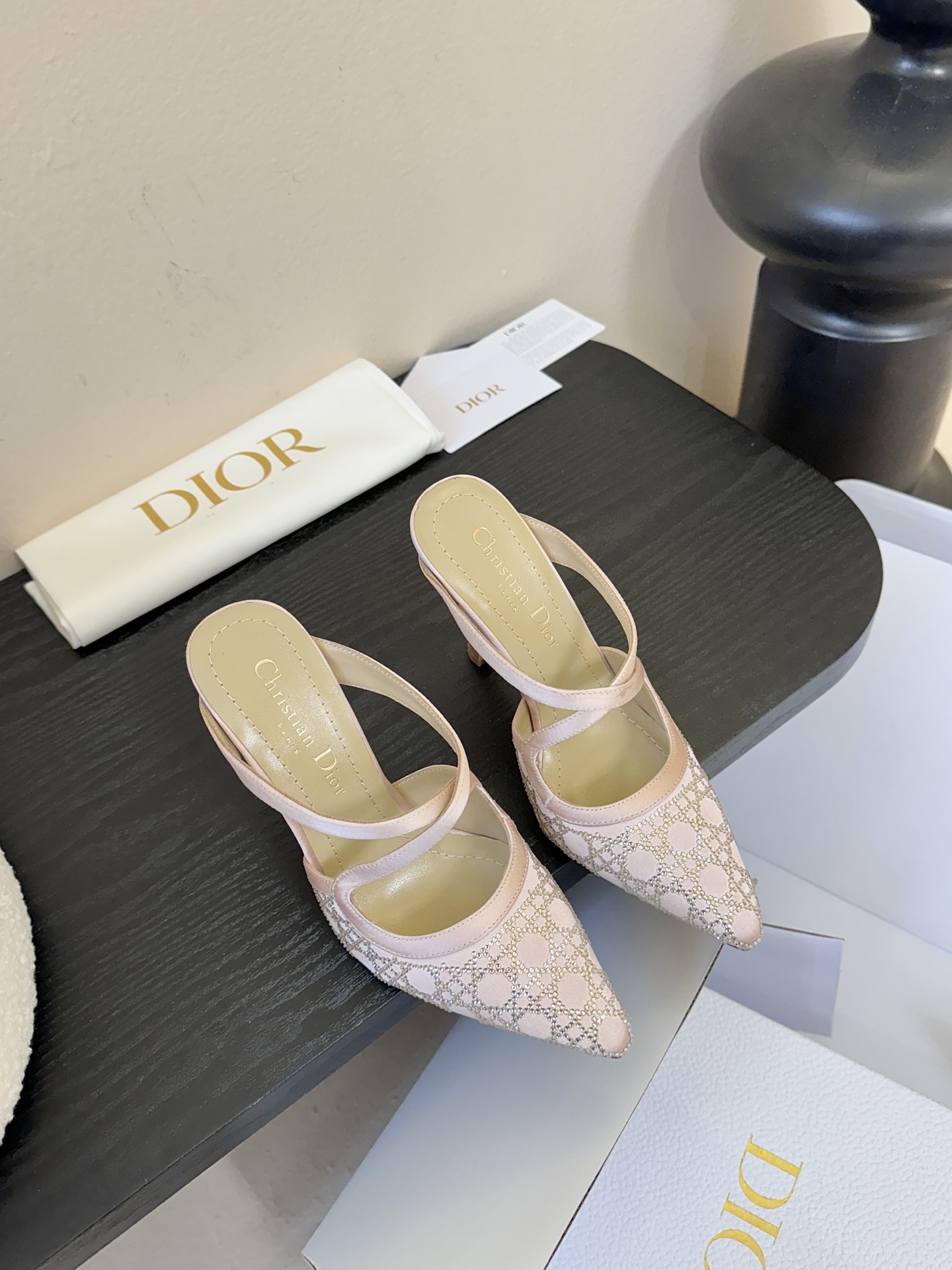 Dio* CD迪奥25ss春夏璀璨星河系列新品高跟鞋网纱鞋面 搭配经典藤格纹水钻 blingbling地