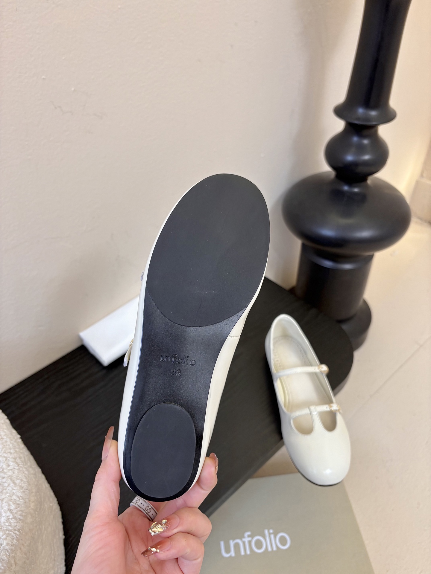 UNFOLIO 26春夏新品简易平底圆头扣带玛丽珍小皮鞋乐福鞋单鞋！｜ 复古撞上质感皮革 是通勤族的时髦