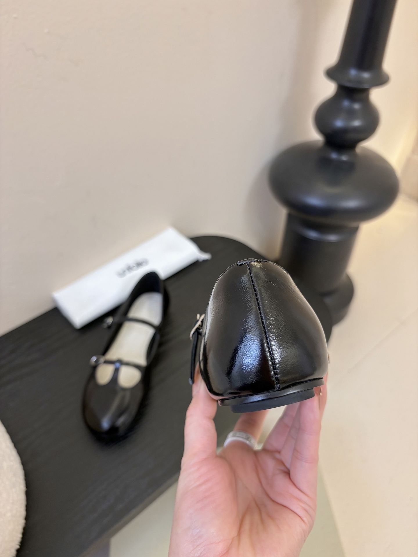 UNFOLIO 26春夏新品简易平底圆头扣带玛丽珍小皮鞋乐福鞋单鞋！｜ 复古撞上质感皮革 是通勤族的时髦