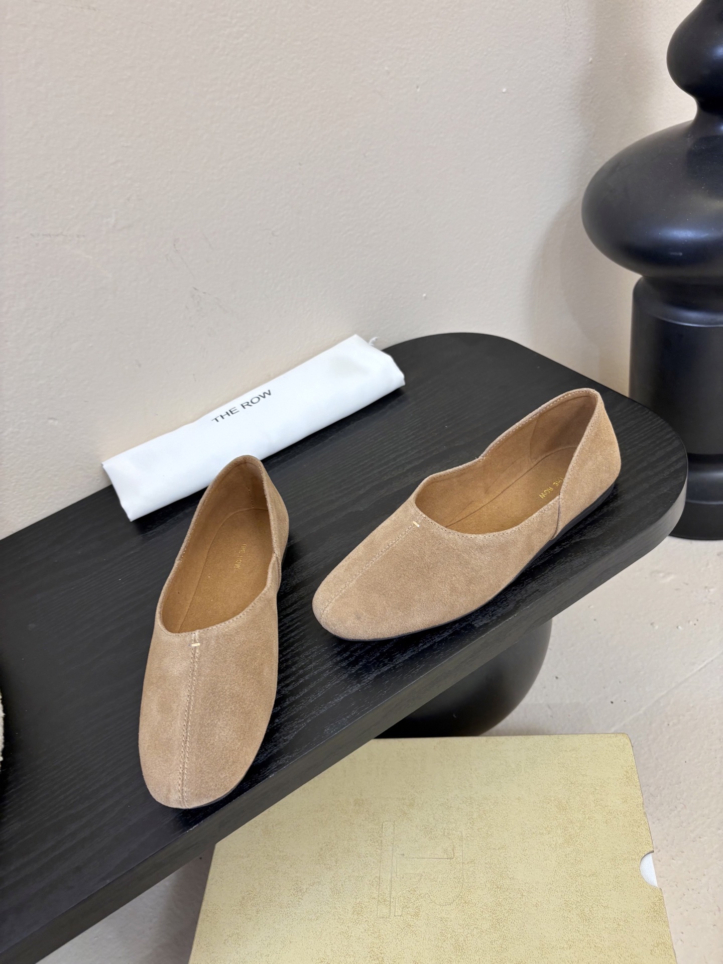 The ro*26早春新款玛丽珍平底单鞋跳舞鞋奶奶鞋！很少会看到一款跳舞鞋会做到这么精细、而且对脚的包容