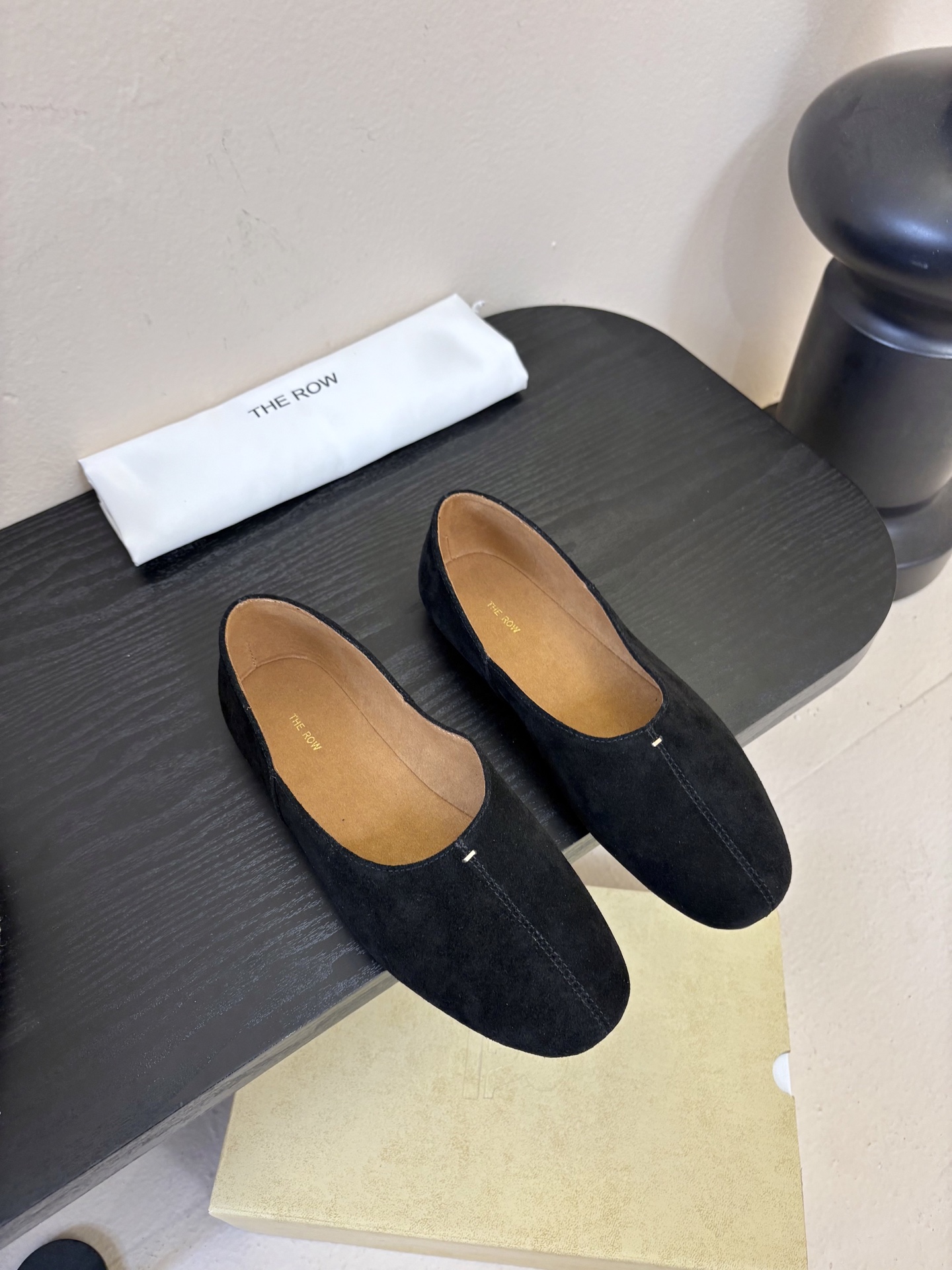 The ro*26早春新款玛丽珍平底单鞋跳舞鞋奶奶鞋！很少会看到一款跳舞鞋会做到这么精细、而且对脚的包容