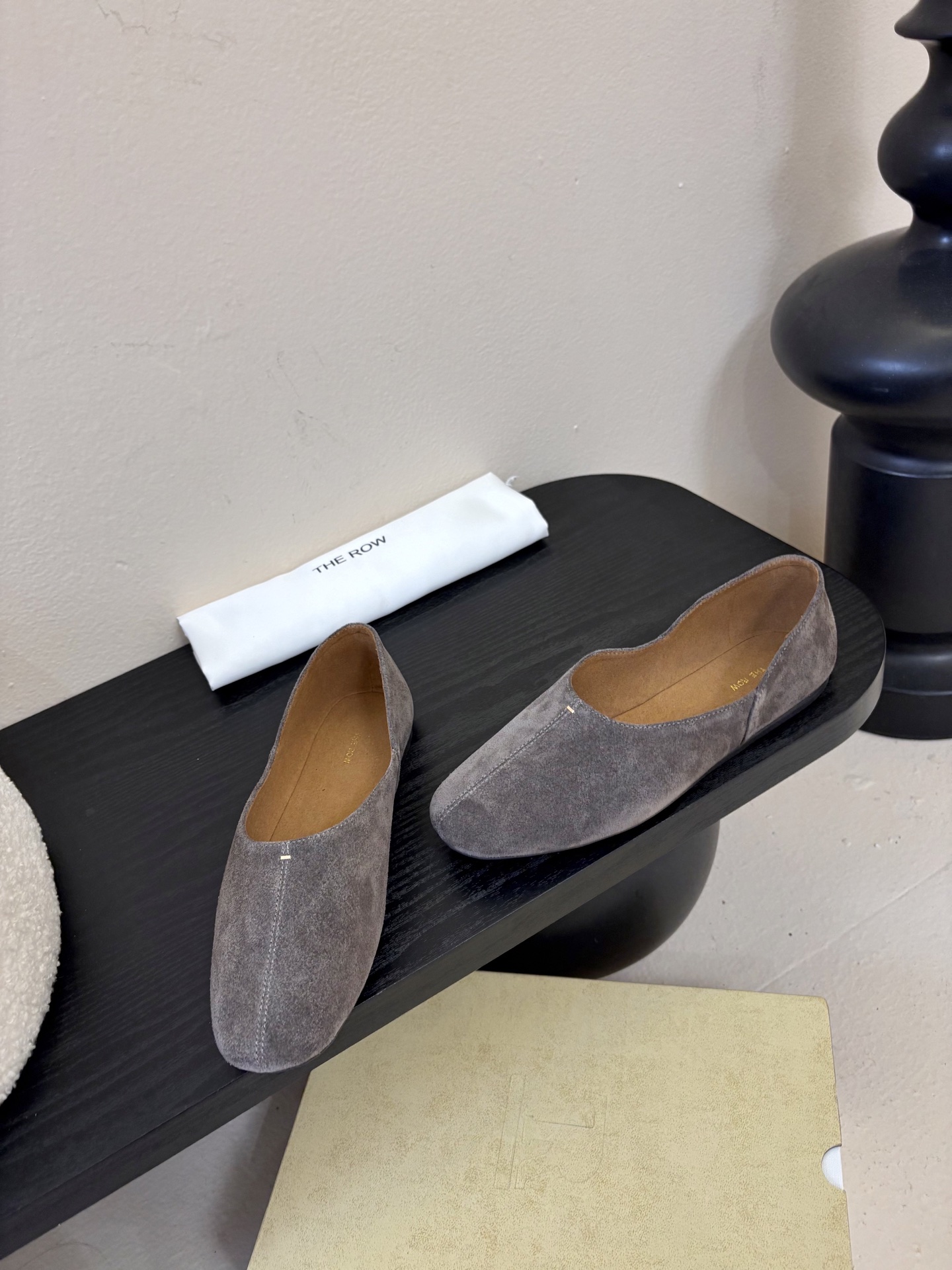 The ro*26早春新款玛丽珍平底单鞋跳舞鞋奶奶鞋！很少会看到一款跳舞鞋会做到这么精细、而且对脚的包容