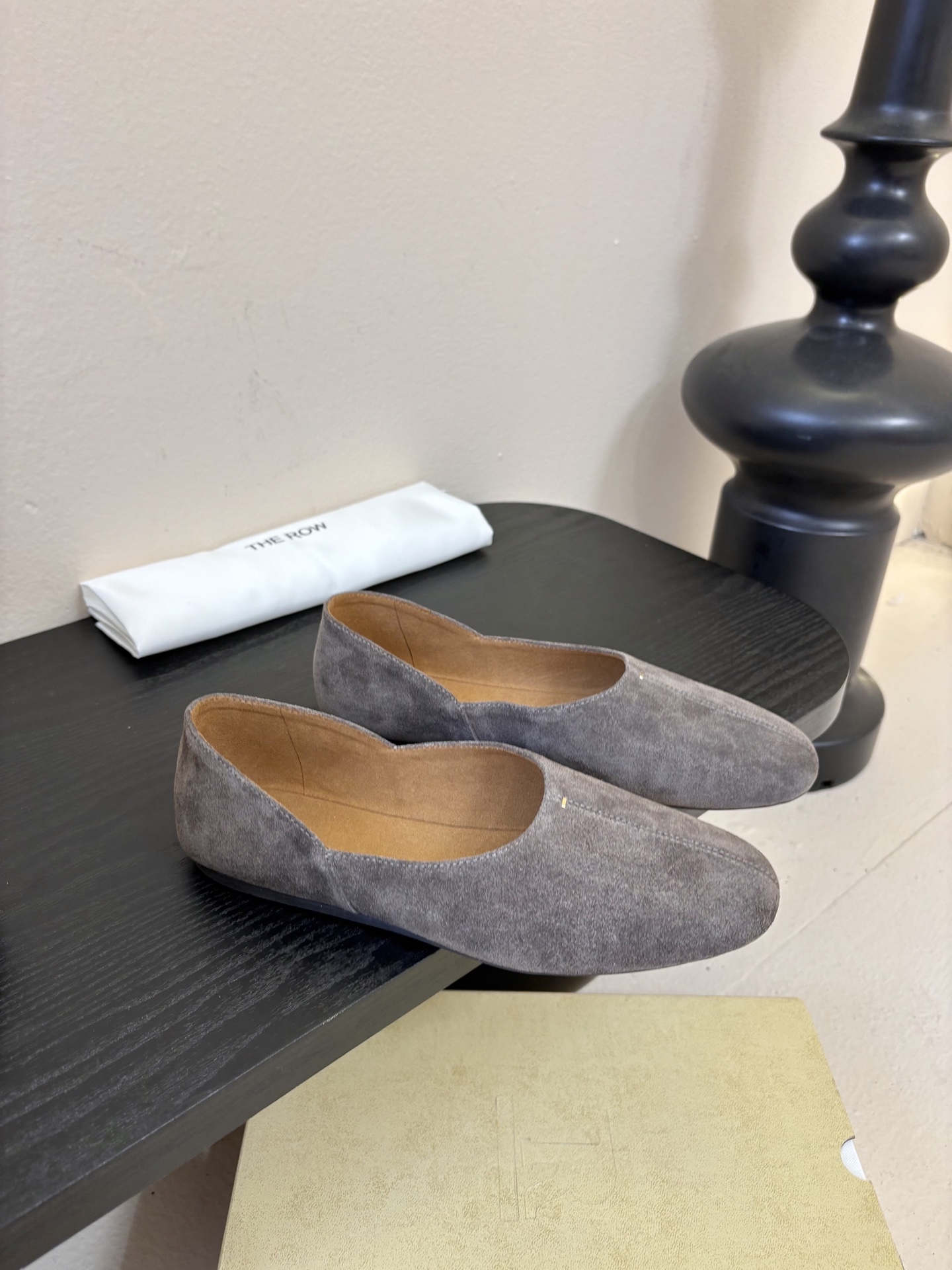 The ro*26早春新款玛丽珍平底单鞋跳舞鞋奶奶鞋！很少会看到一款跳舞鞋会做到这么精细、而且对脚的包容