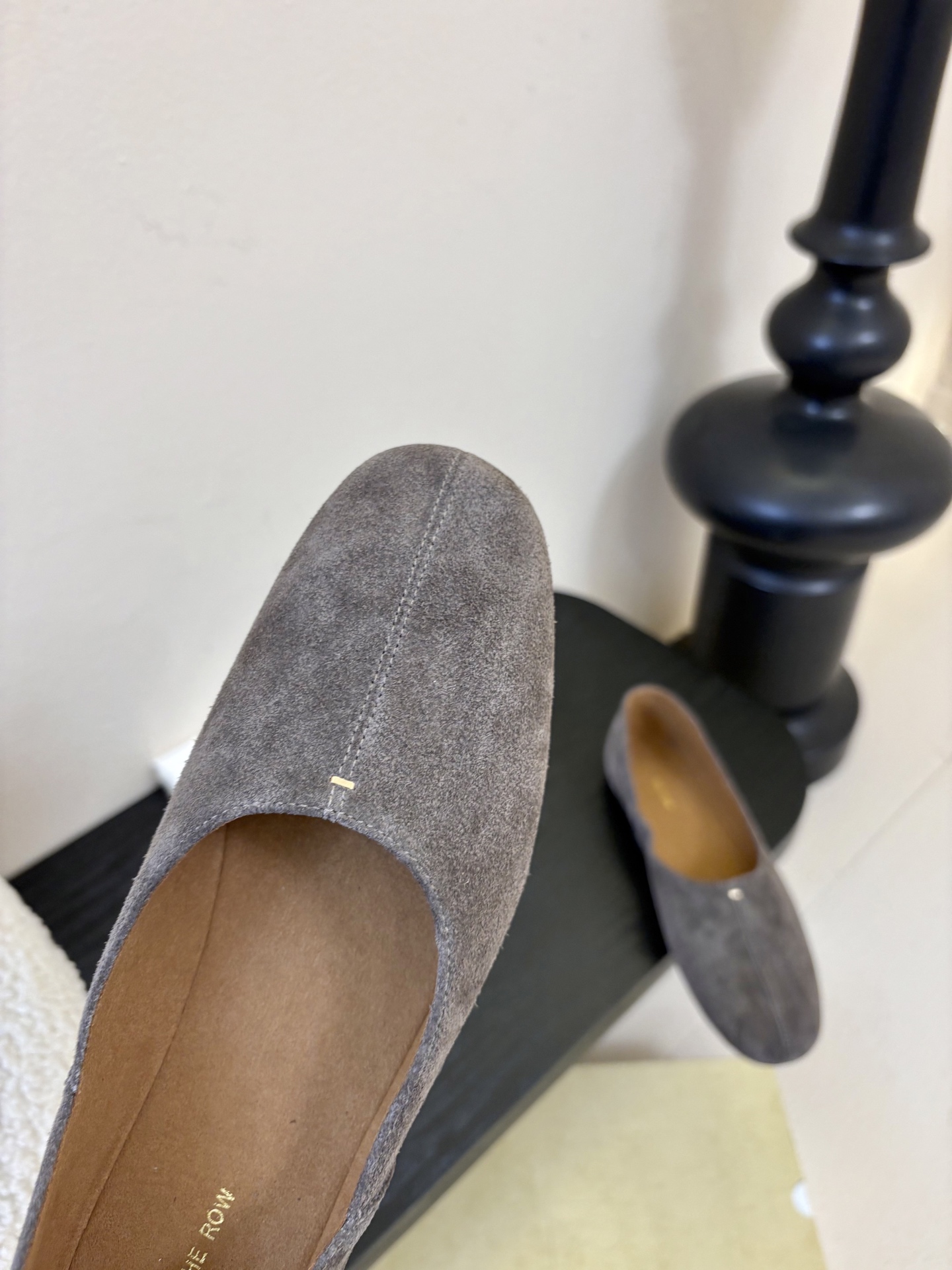 The ro*26早春新款玛丽珍平底单鞋跳舞鞋奶奶鞋！很少会看到一款跳舞鞋会做到这么精细、而且对脚的包容