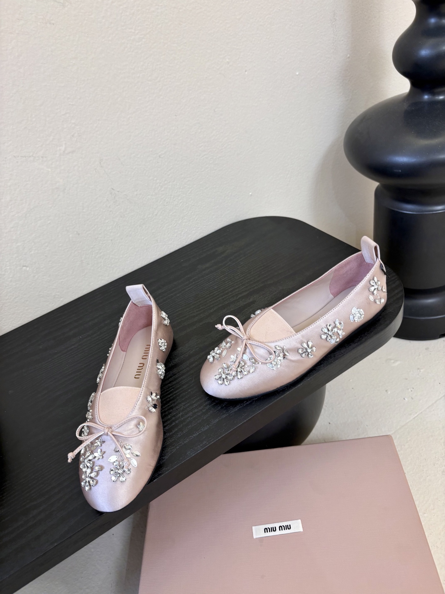 Miu Miu 缪缪玛丽珍单鞋女士蝴蝶结装饰缎面芭蕾舞独家高版 Miu Miu新款平底芭蕾舞鞋开发 原版