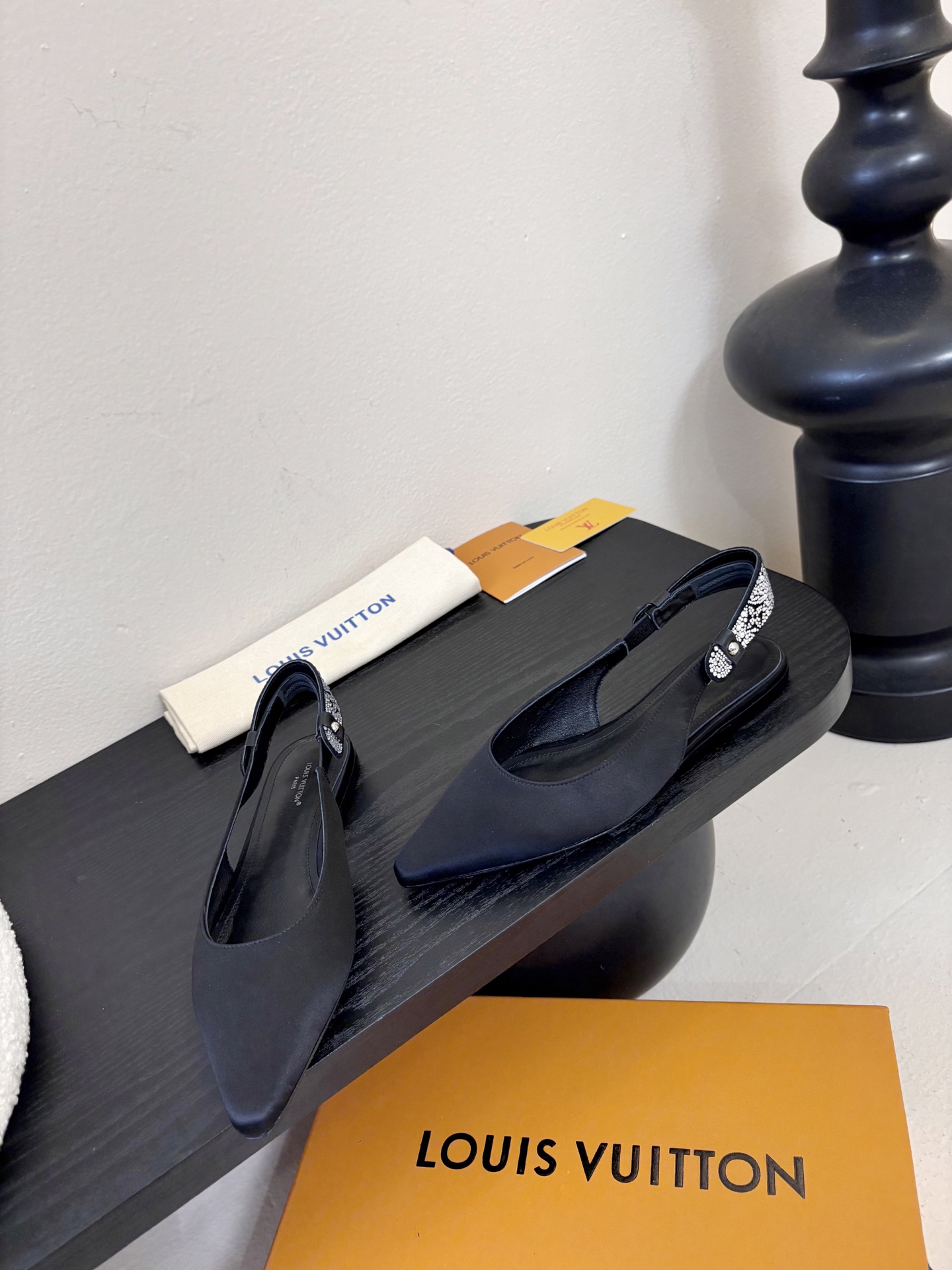 夏季新款 LOUIS VUITTON 路易威登 LV LEGACY 露跟高跟鞋后空凉鞋尖头猫跟高跟凉鞋本