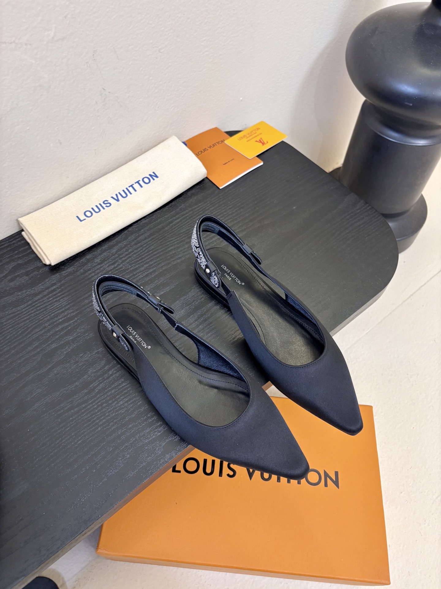 夏季新款 LOUIS VUITTON 路易威登 LV LEGACY 露跟高跟鞋后空凉鞋尖头猫跟高跟凉鞋本