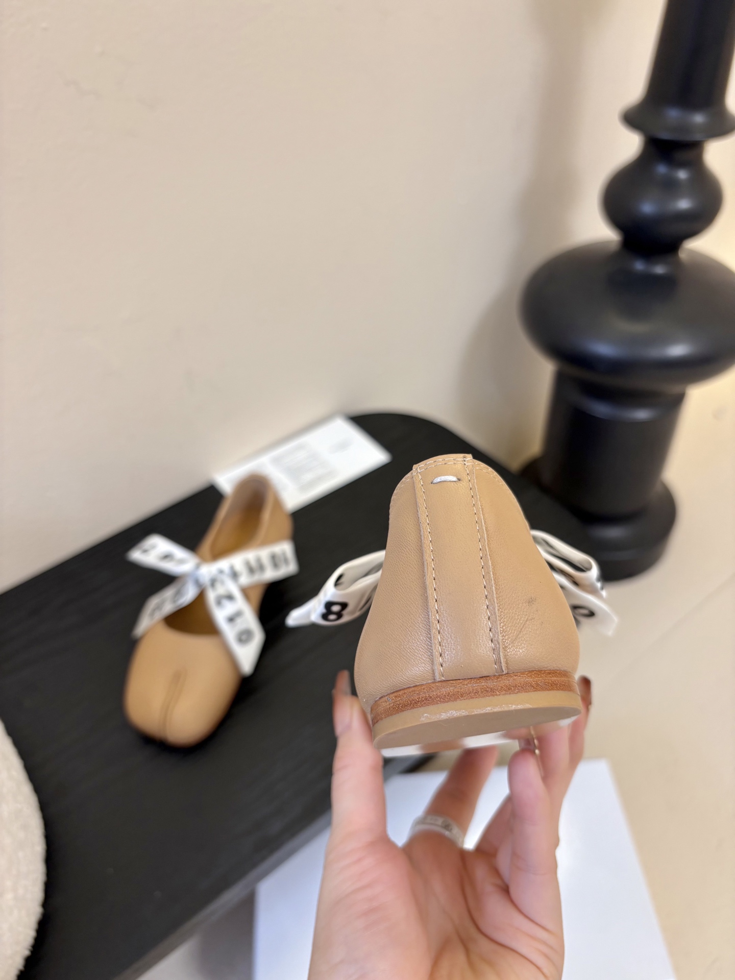 2026 5Maison Margie马吉拉•分趾粗跟平底复古玛丽珍娃娃头苹果头芭蕾舞指鱼嘴单鞋棒了的版