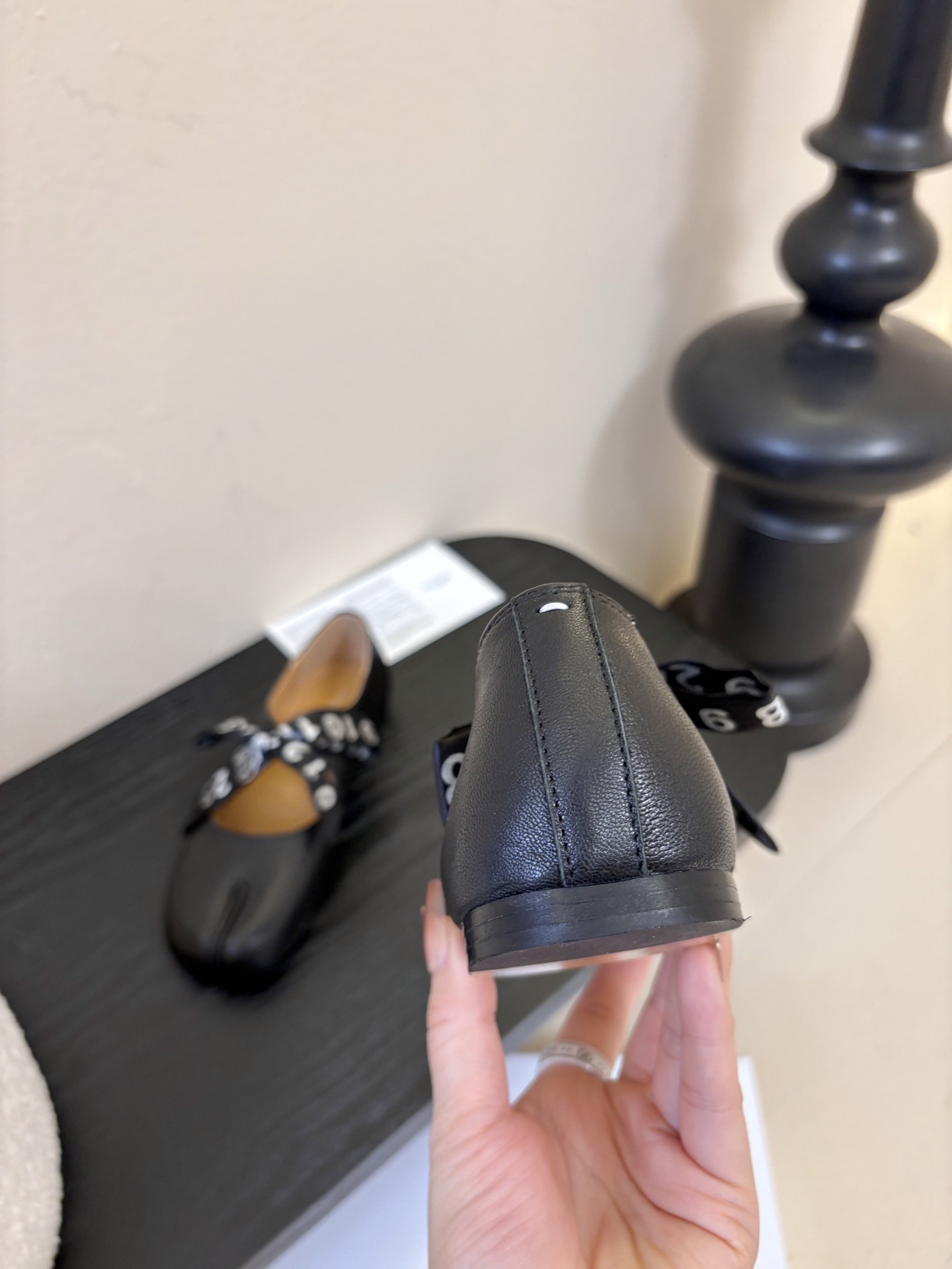 2026 5Maison Margie马吉拉•分趾粗跟平底复古玛丽珍娃娃头苹果头芭蕾舞指鱼嘴单鞋棒了的版