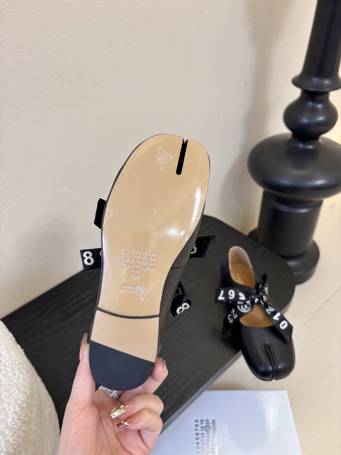 2026 5Maison Margie马吉拉•分趾粗跟平底复古玛丽珍娃娃头苹果头芭蕾舞指鱼嘴单鞋棒了的版