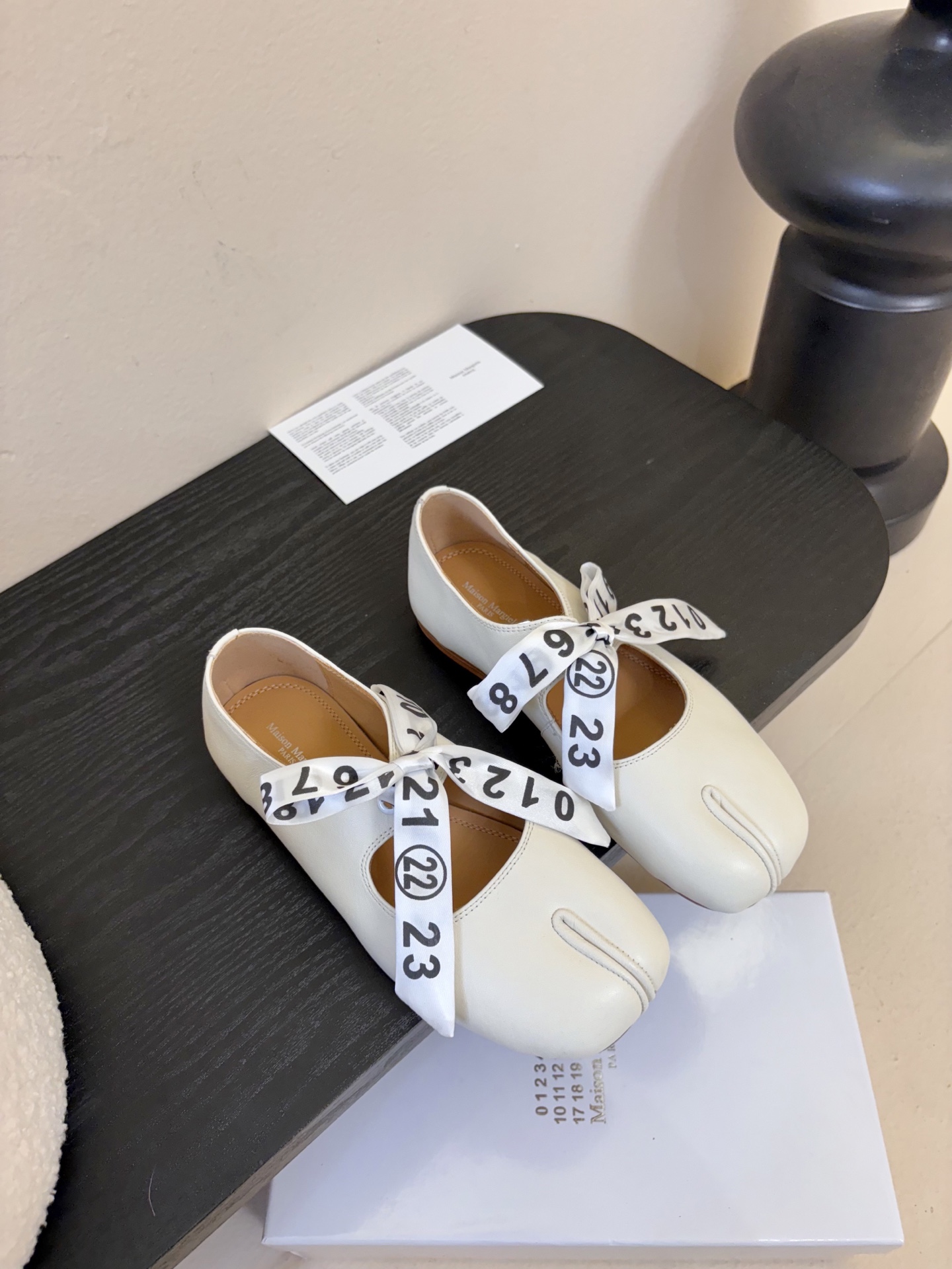 2026 5Maison Margie马吉拉•分趾粗跟平底复古玛丽珍娃娃头苹果头芭蕾舞指鱼嘴单鞋棒了的版