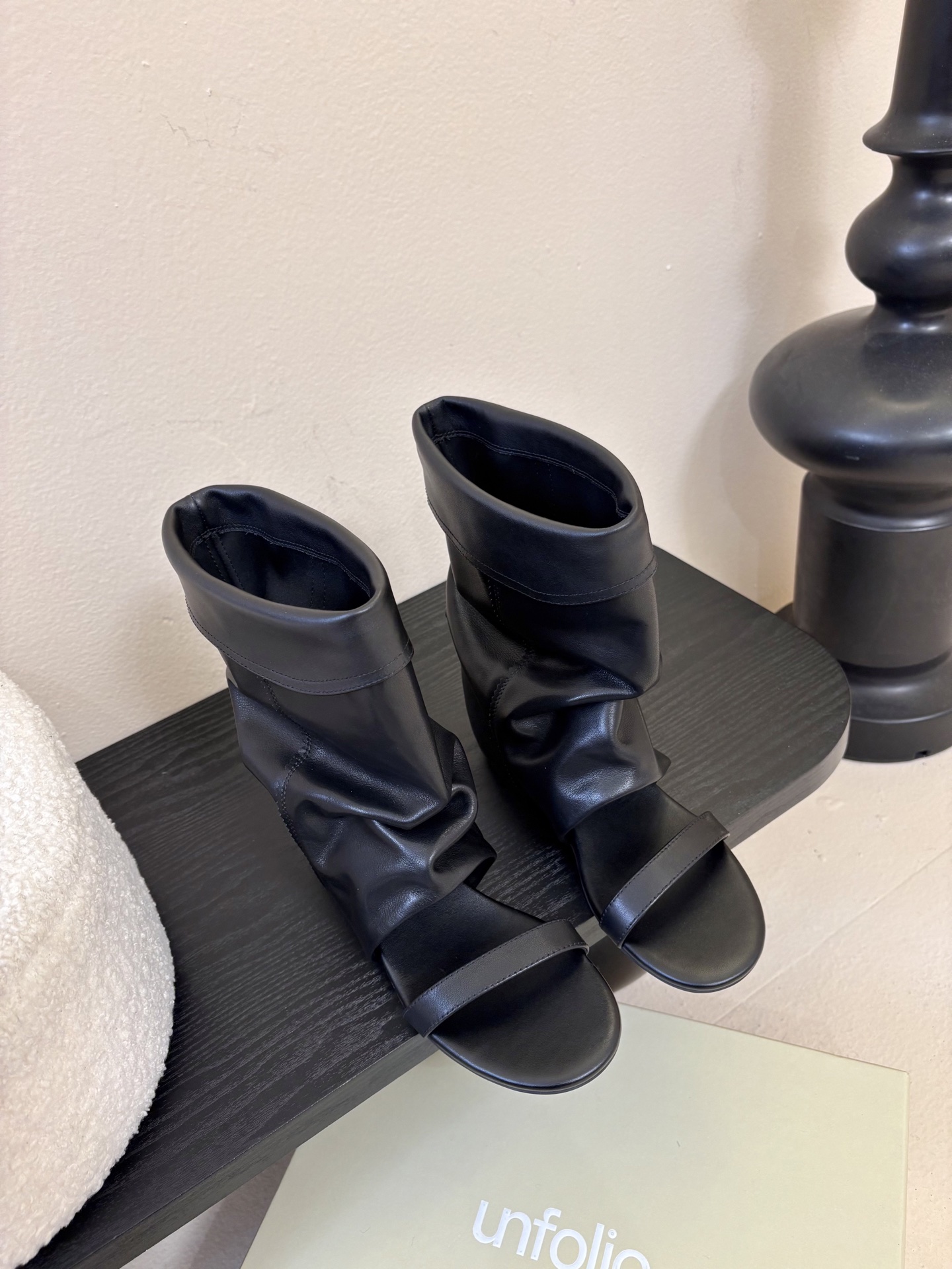 内增高4cmUNFOLIO一字带新款走秀款堆堆靴❗️慵懒法欧风，飒爆了💥 自然❗️舒适❗️洒脱❗️时髦精