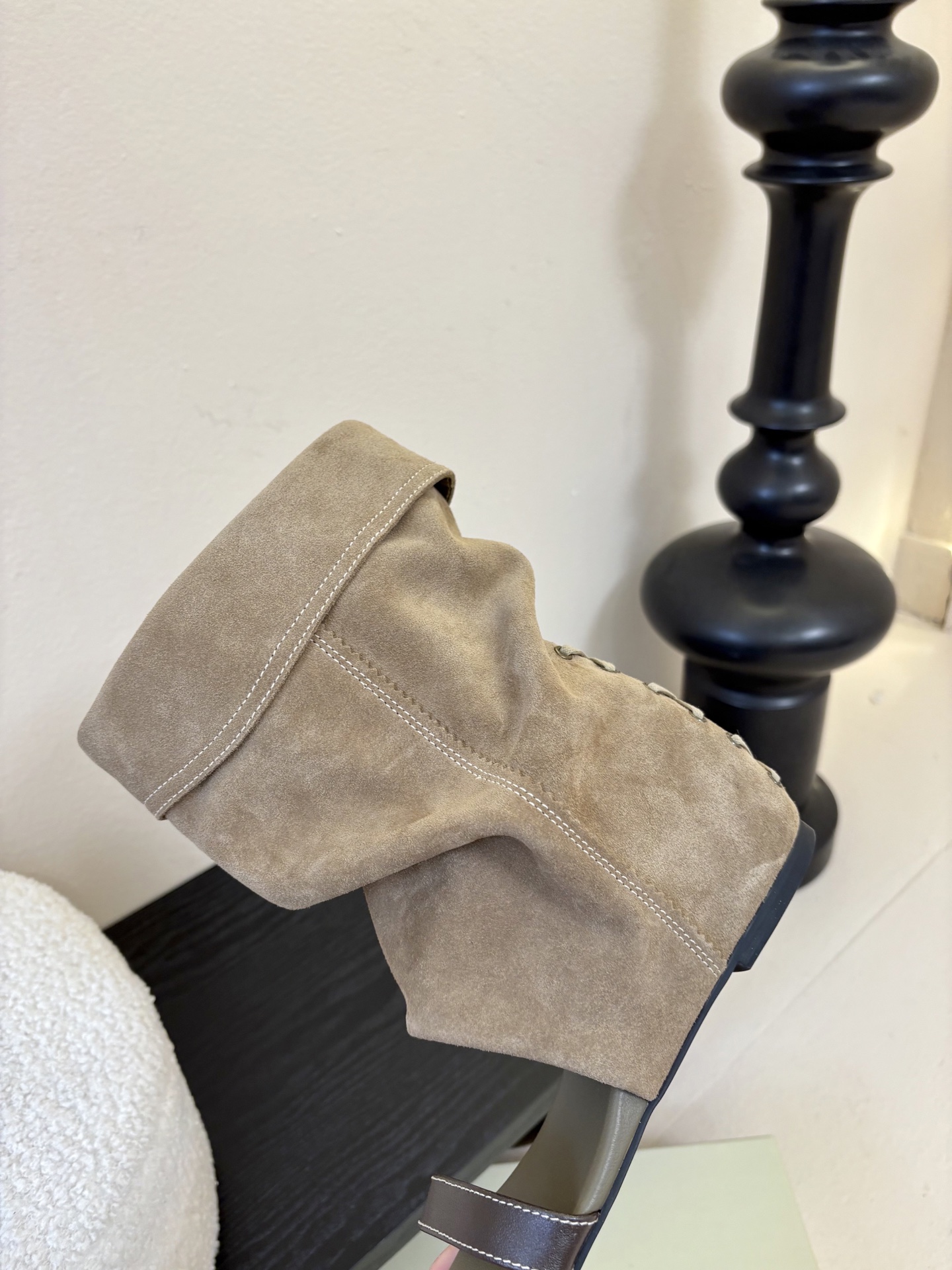 内增高4cmUNFOLIO一字带新款走秀款堆堆靴❗️慵懒法欧风，飒爆了💥 自然❗️舒适❗️洒脱❗️时髦精