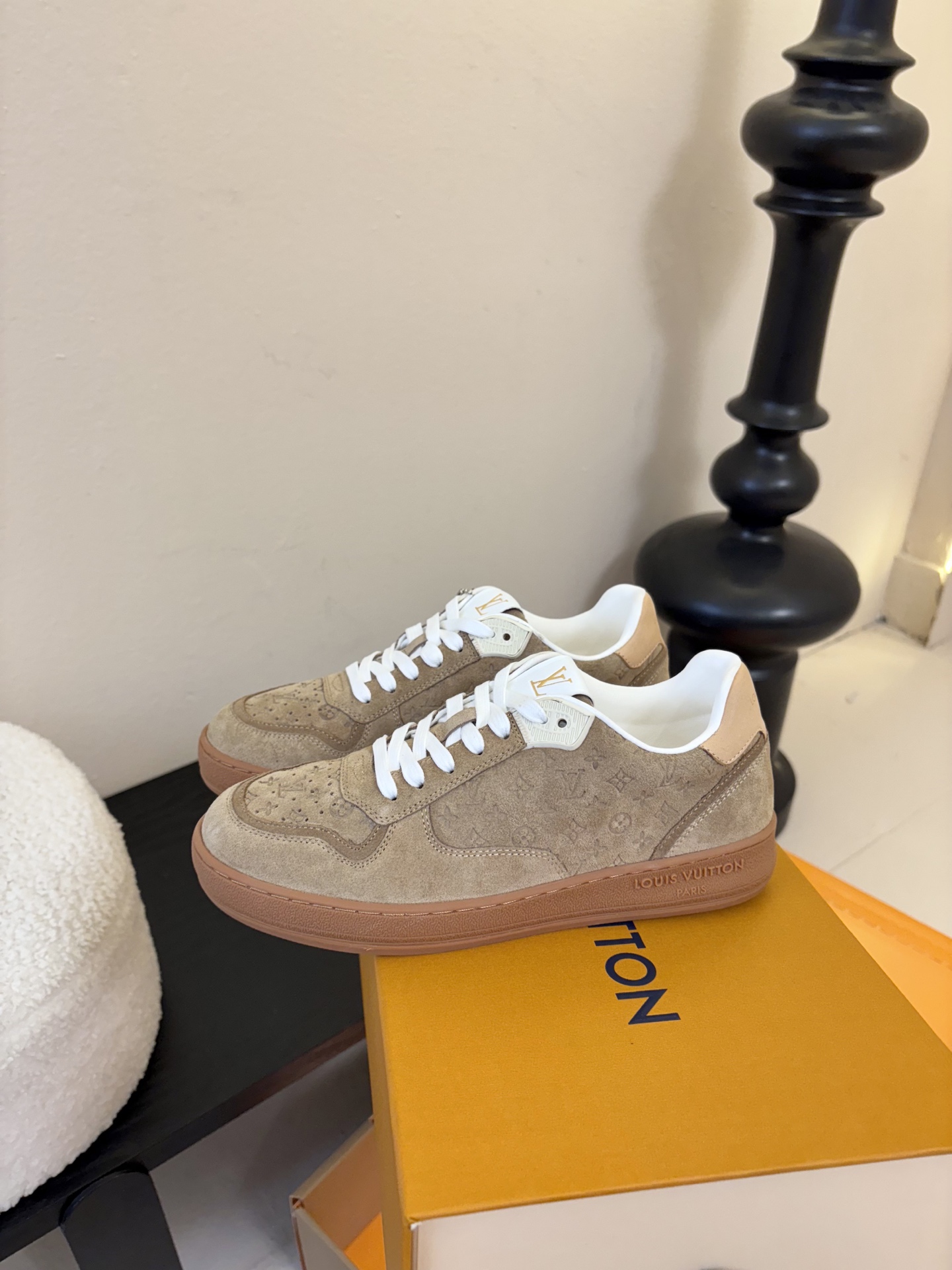 lv 26c new arrival～一上市就熱銷爆賣新鞋款 Lagoon Sneaker採用Monog