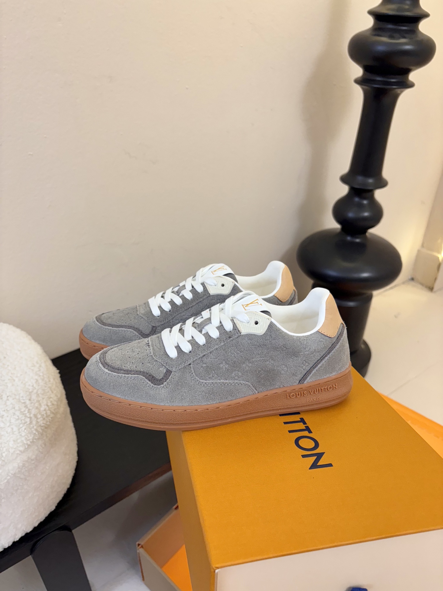 lv 26c new arrival～一上市就熱銷爆賣新鞋款 Lagoon Sneaker採用Monog