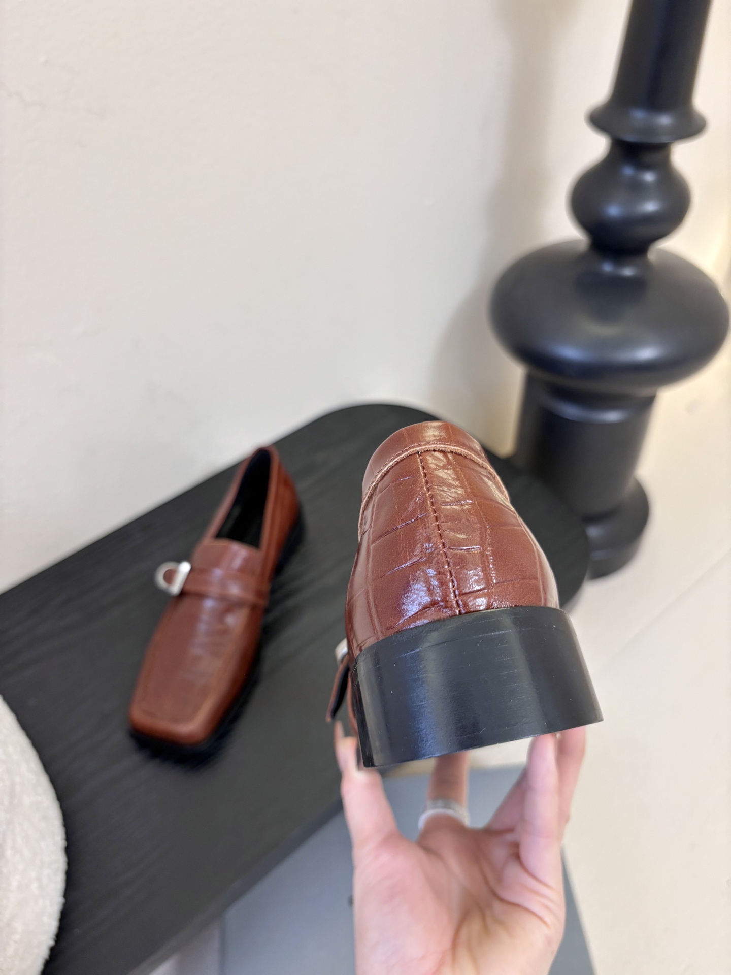 26春夏新款Balenciaga巴黎世家26Fw Bel Air鳄鱼纹压纹牛皮乐福鞋方头搭扣一脚蹬小皮鞋