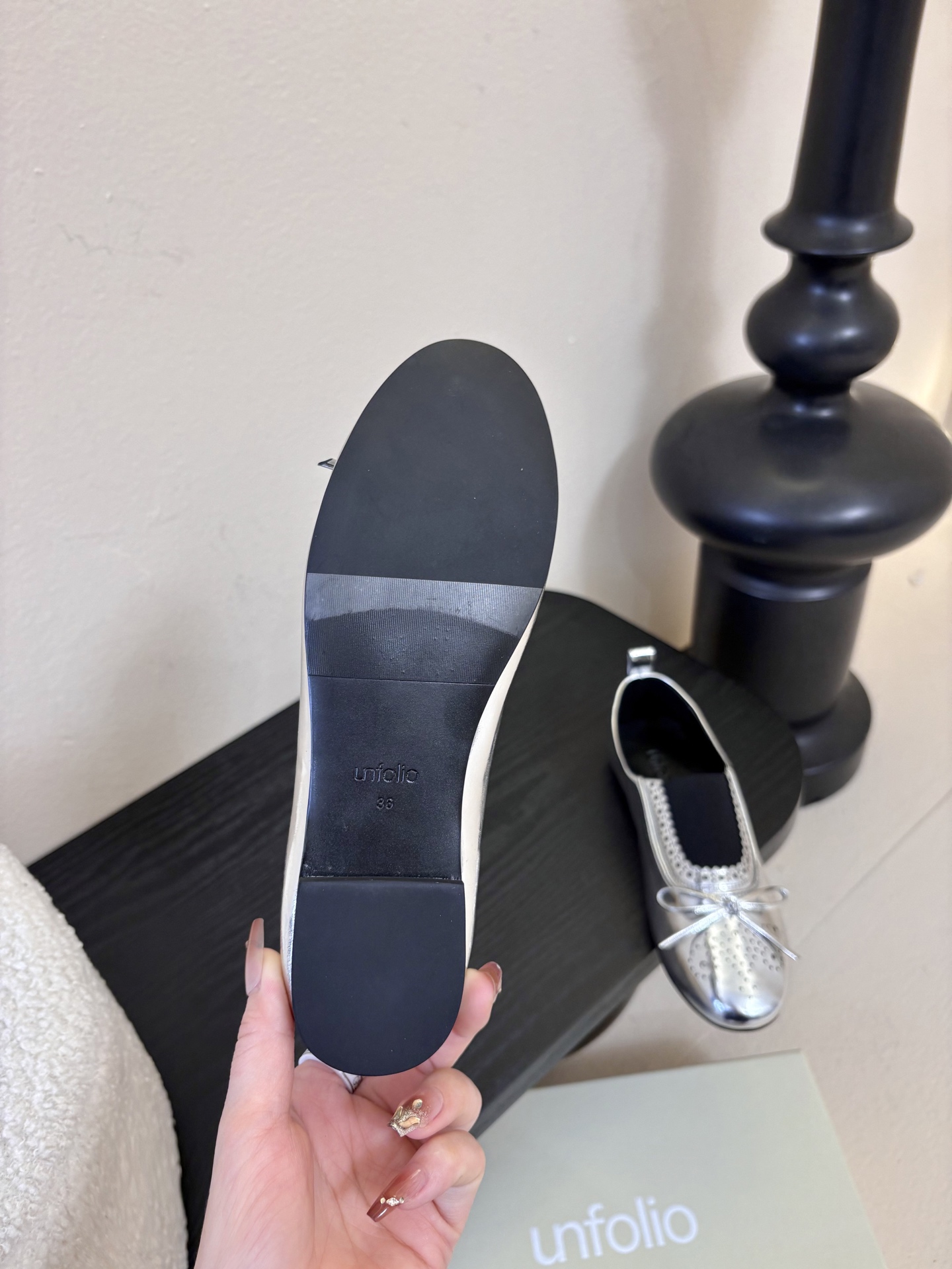 UNFOLIO26春夏超柔软芭蕾鞋鞋身采用进口柔软牛油皮&超软金属皮内里垫脚：水染羊皮尺码35-39 4