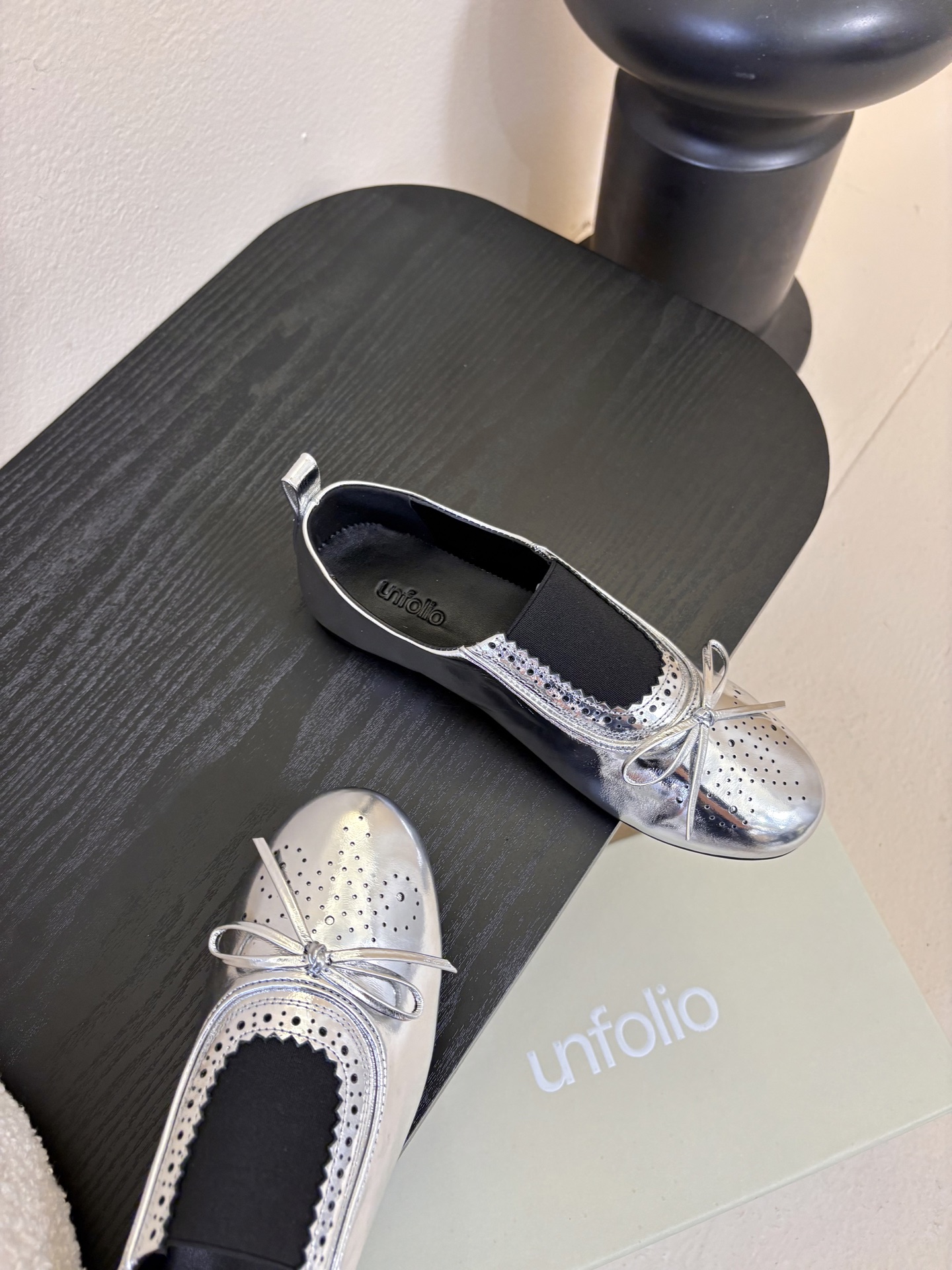 UNFOLIO26春夏超柔软芭蕾鞋鞋身采用进口柔软牛油皮&超软金属皮内里垫脚：水染羊皮尺码35-39 4