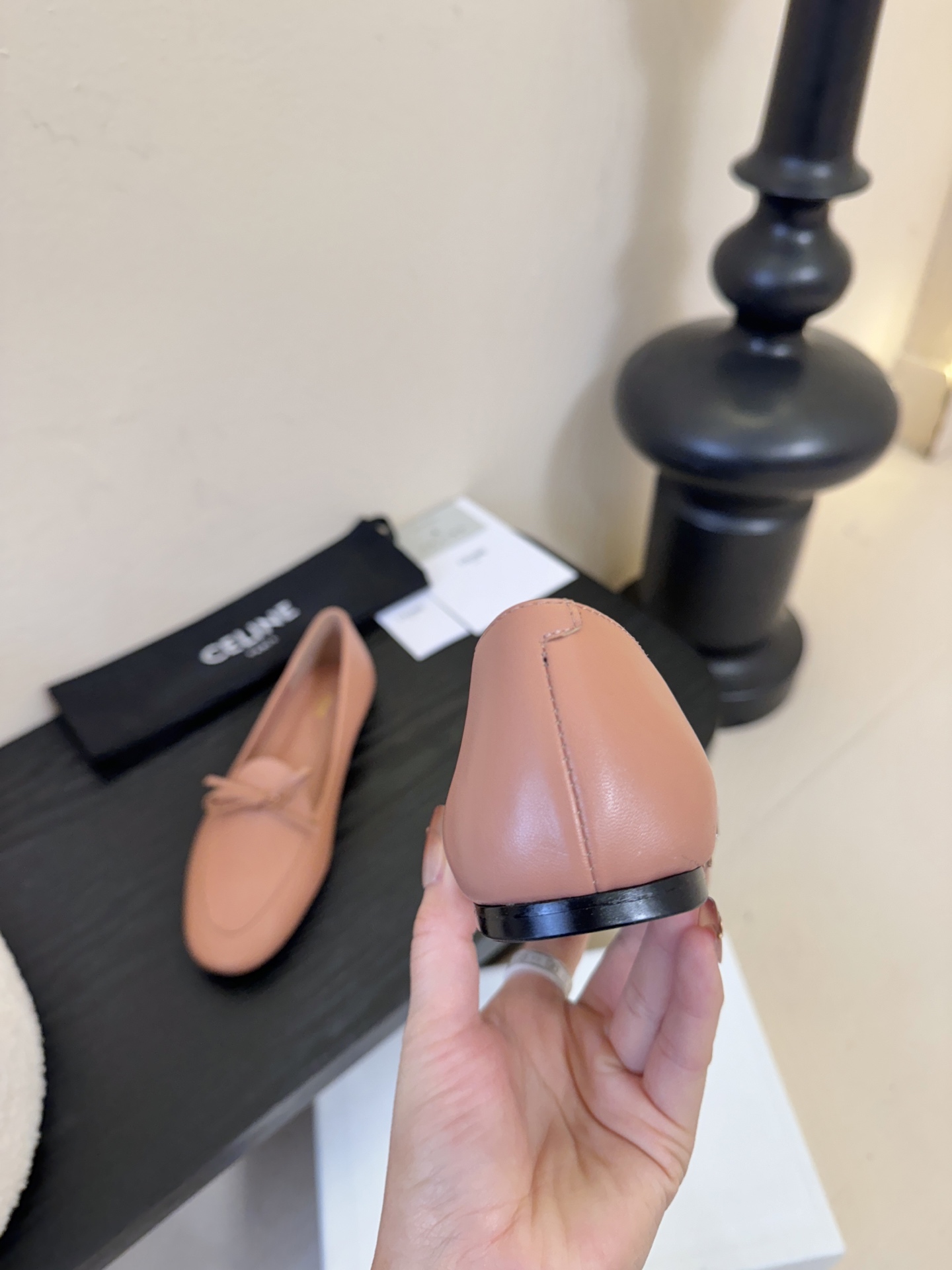 CELINE塞琳2026春夏最新款乐福鞋超多明星网红种草 今年超火的乐福鞋 简简单单的老钱风穿搭 妥妥大