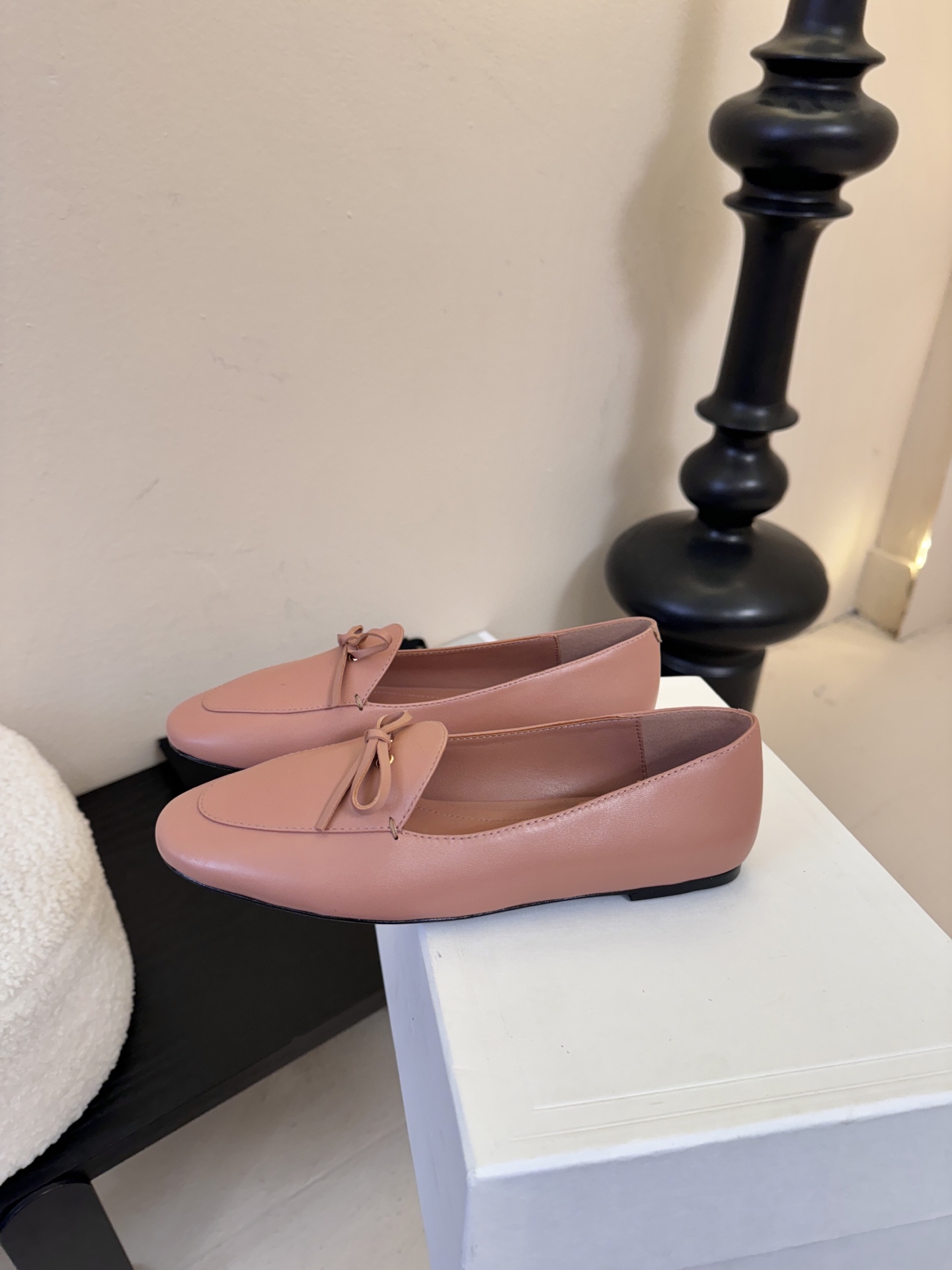 CELINE塞琳2026春夏最新款乐福鞋超多明星网红种草 今年超火的乐福鞋 简简单单的老钱风穿搭 妥妥大