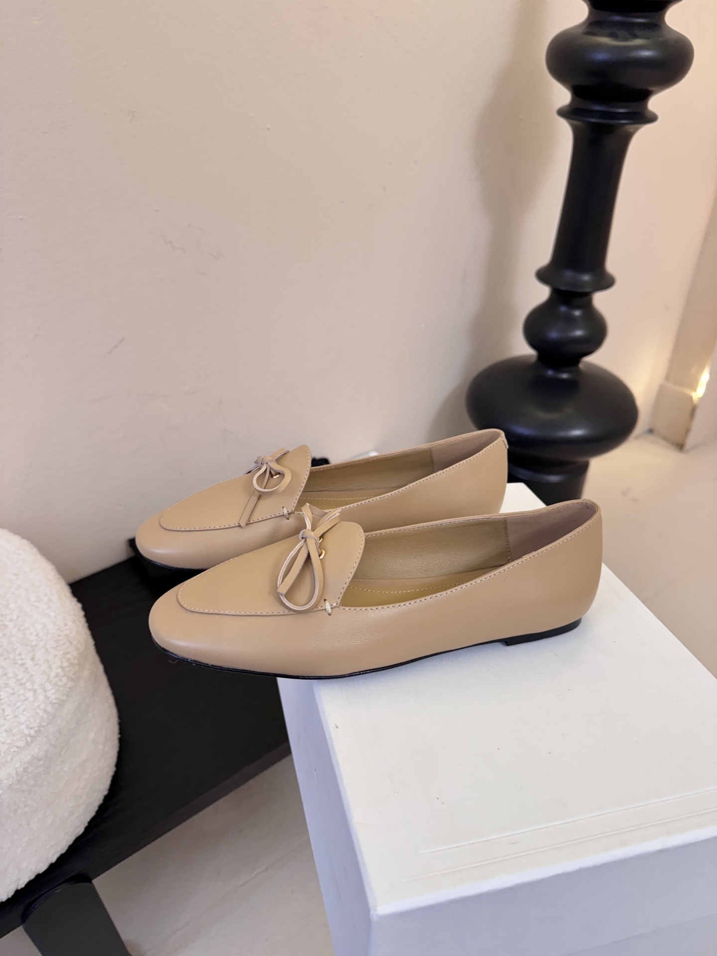 CELINE塞琳2026春夏最新款乐福鞋超多明星网红种草 今年超火的乐福鞋 简简单单的老钱风穿搭 妥妥大