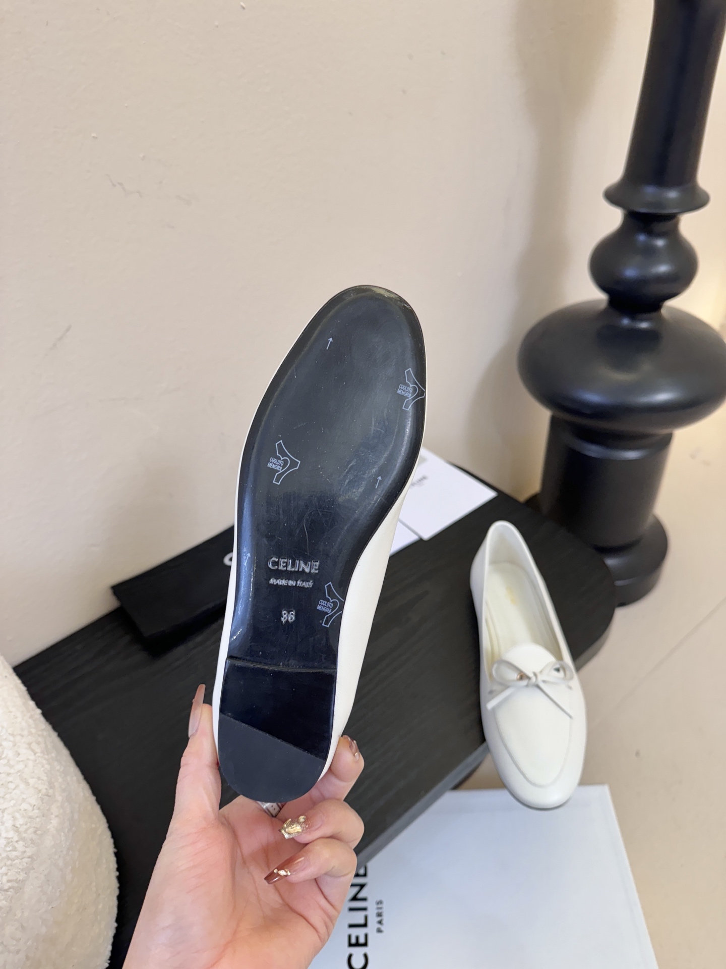 CELINE塞琳2026春夏最新款乐福鞋超多明星网红种草 今年超火的乐福鞋 简简单单的老钱风穿搭 妥妥大