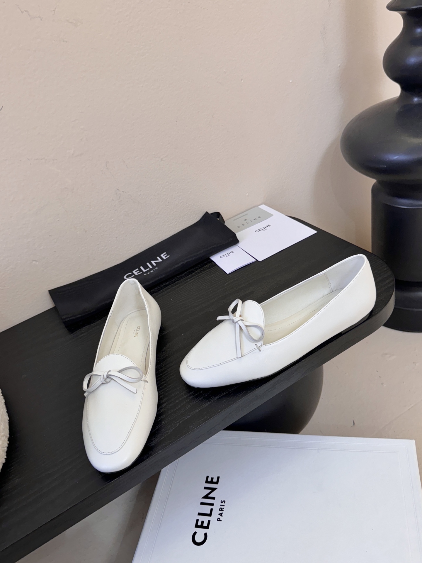 CELINE塞琳2026春夏最新款乐福鞋超多明星网红种草 今年超火的乐福鞋 简简单单的老钱风穿搭 妥妥大