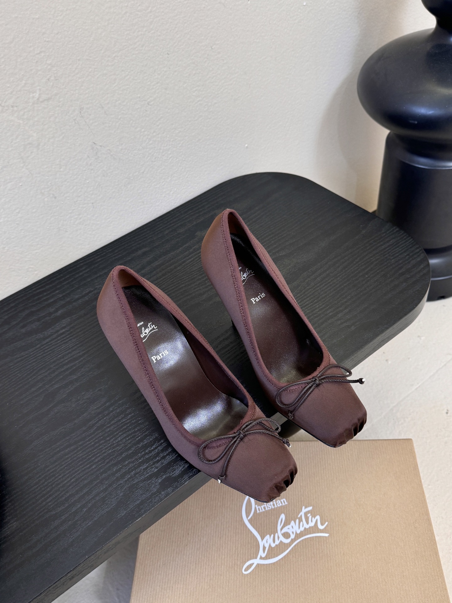 ChristinLouboutin/CL25WF新品猪鼻子蝴蝶结高跟鞋单鞋在时尚的舞台上CL始终是璀璨的