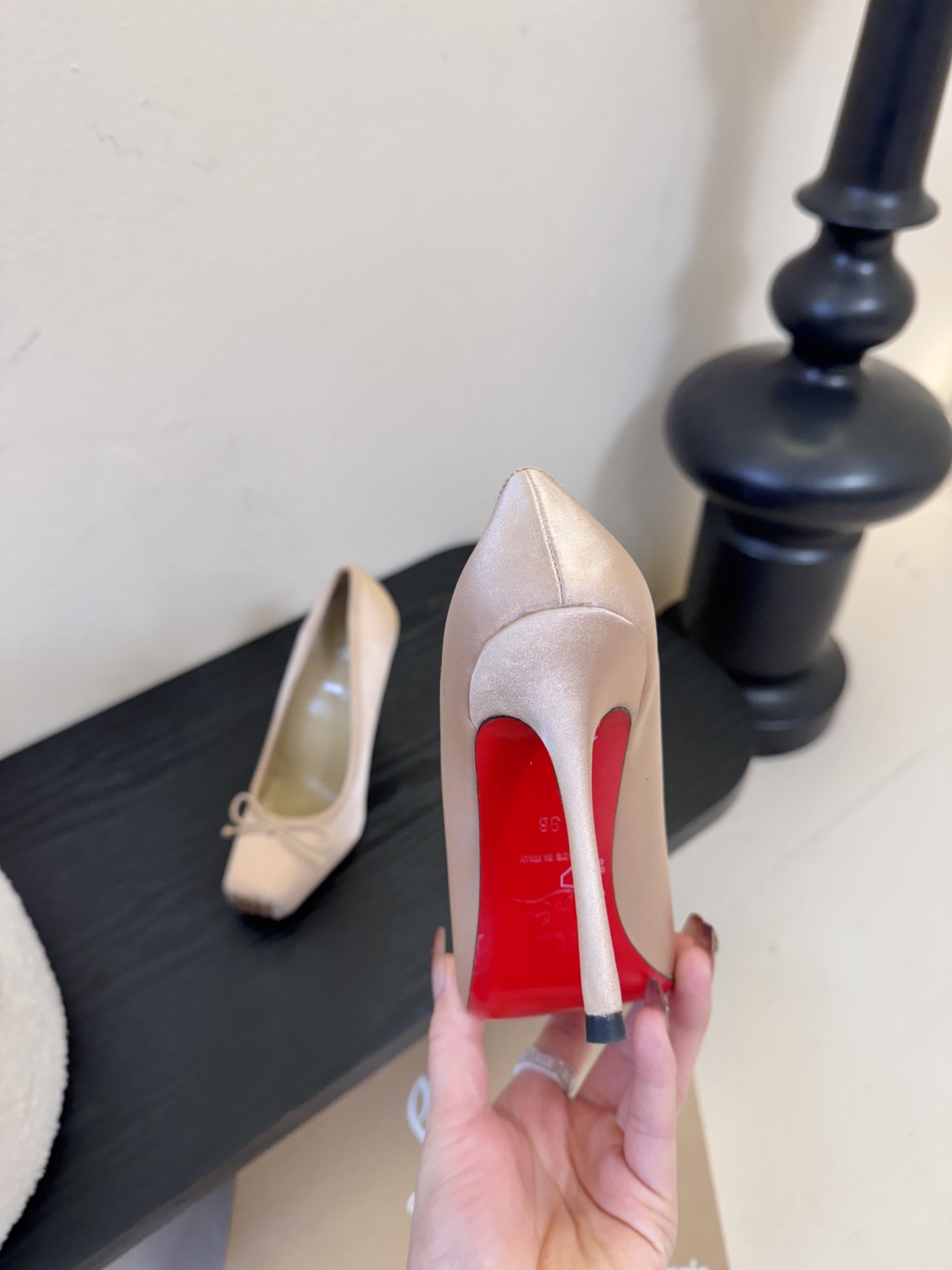 ChristinLouboutin/CL25WF新品猪鼻子蝴蝶结高跟鞋单鞋在时尚的舞台上CL始终是璀璨的