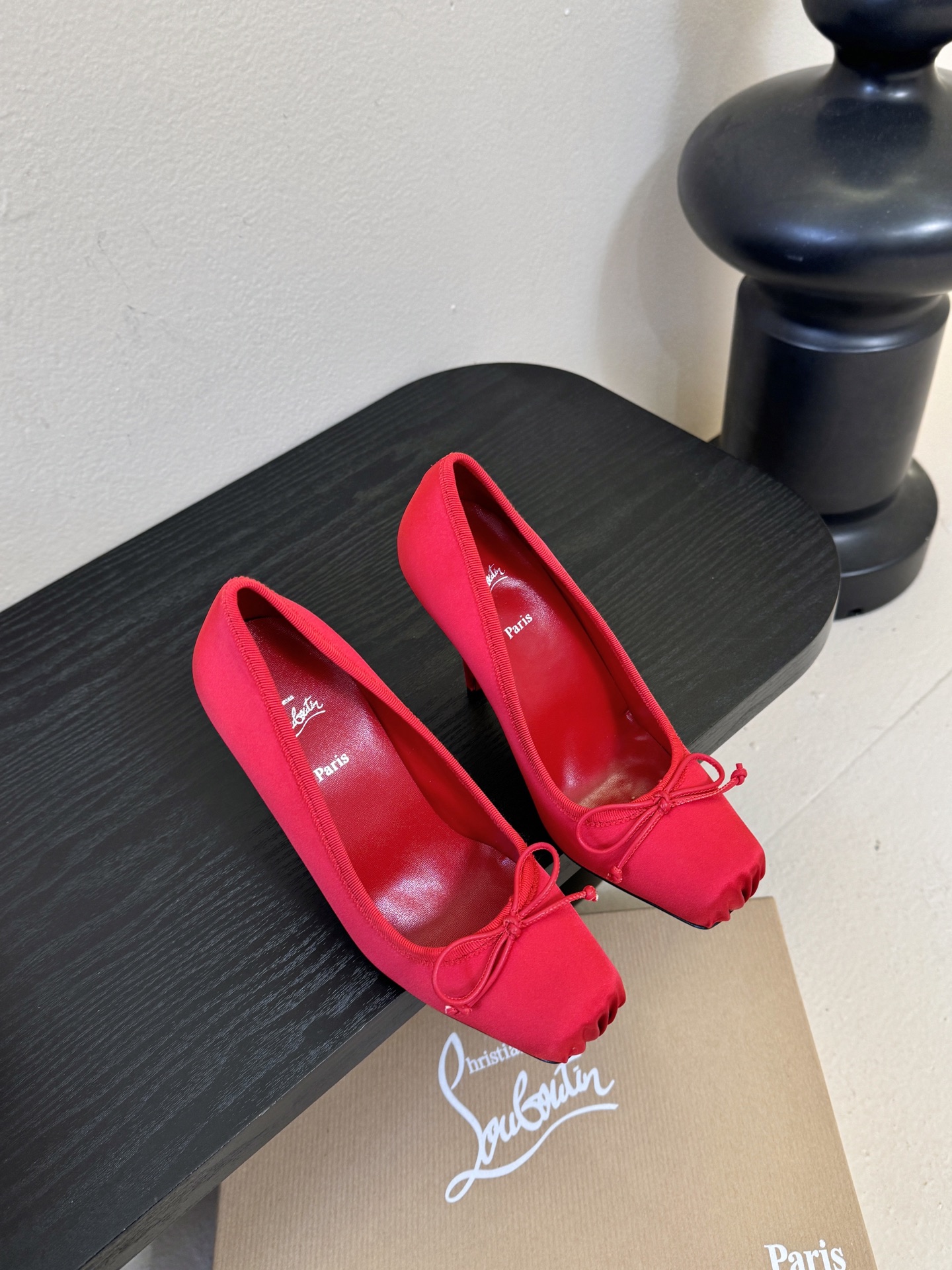 ChristinLouboutin/CL25WF新品猪鼻子蝴蝶结高跟鞋单鞋在时尚的舞台上CL始终是璀璨的