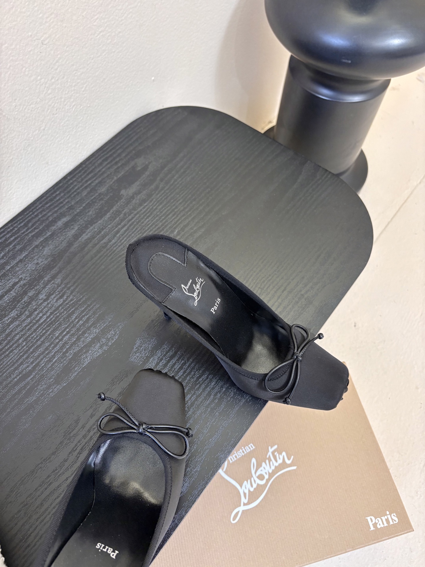 10.5公分ChristinLouboutin/CL26WF新品猪鼻子蝴蝶结高跟鞋单鞋在时尚的舞台上CL